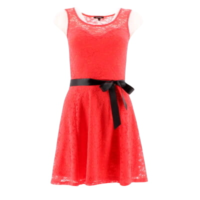 Acheter Robe en dentelle rouge - Femme - Morgan - Taille XS Très bon état - 11,83 € Robe en dentelle rouge - Femme - Morgan - Taille XS Très bon état reconditionné disponible sur Label Emmaüs