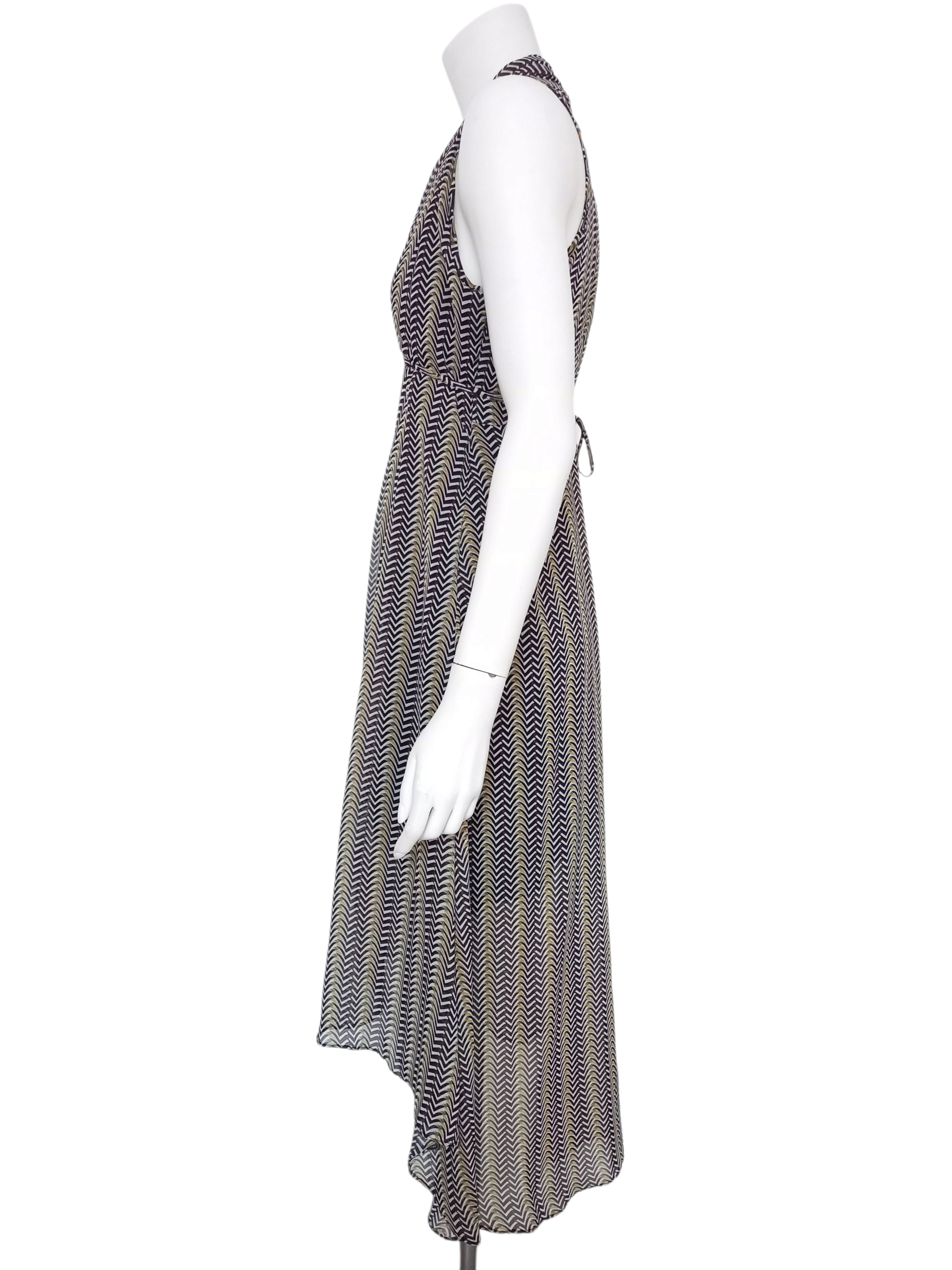 Voir photo 3 de Robe été à rayure multicolore sans manche Molly Bracken taille 34 Robe été à rayure multicolore sans manche Molly Bracken taille 34 Très bon état reconditionné photo 3