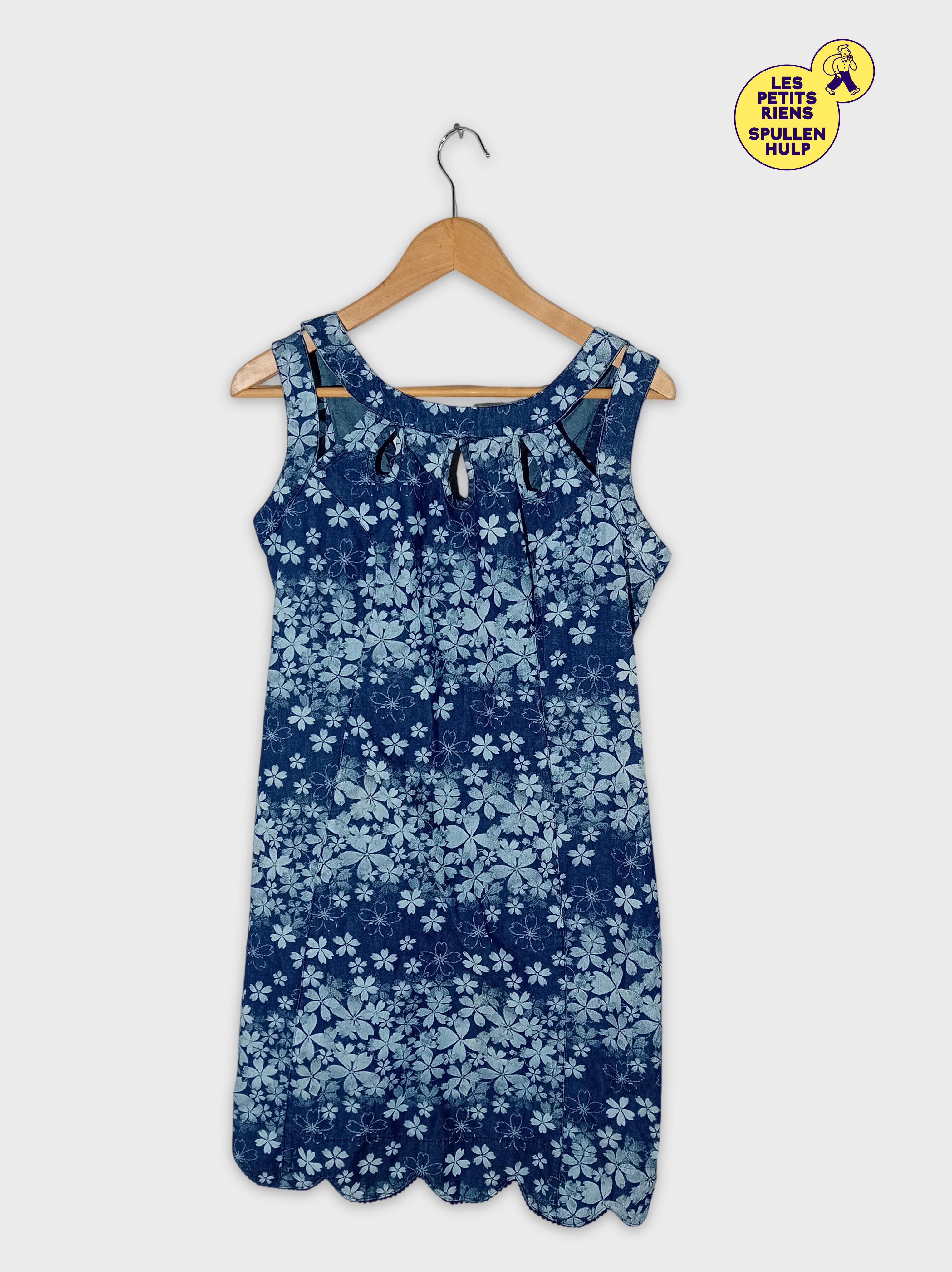 Robe Été Fleurie La Cotonnière M (T3909) Très bon état - 12,00 € Robe Été Fleurie La Cotonnière M (T3909) Très bon état reconditionné disponible sur Label Emmaüs