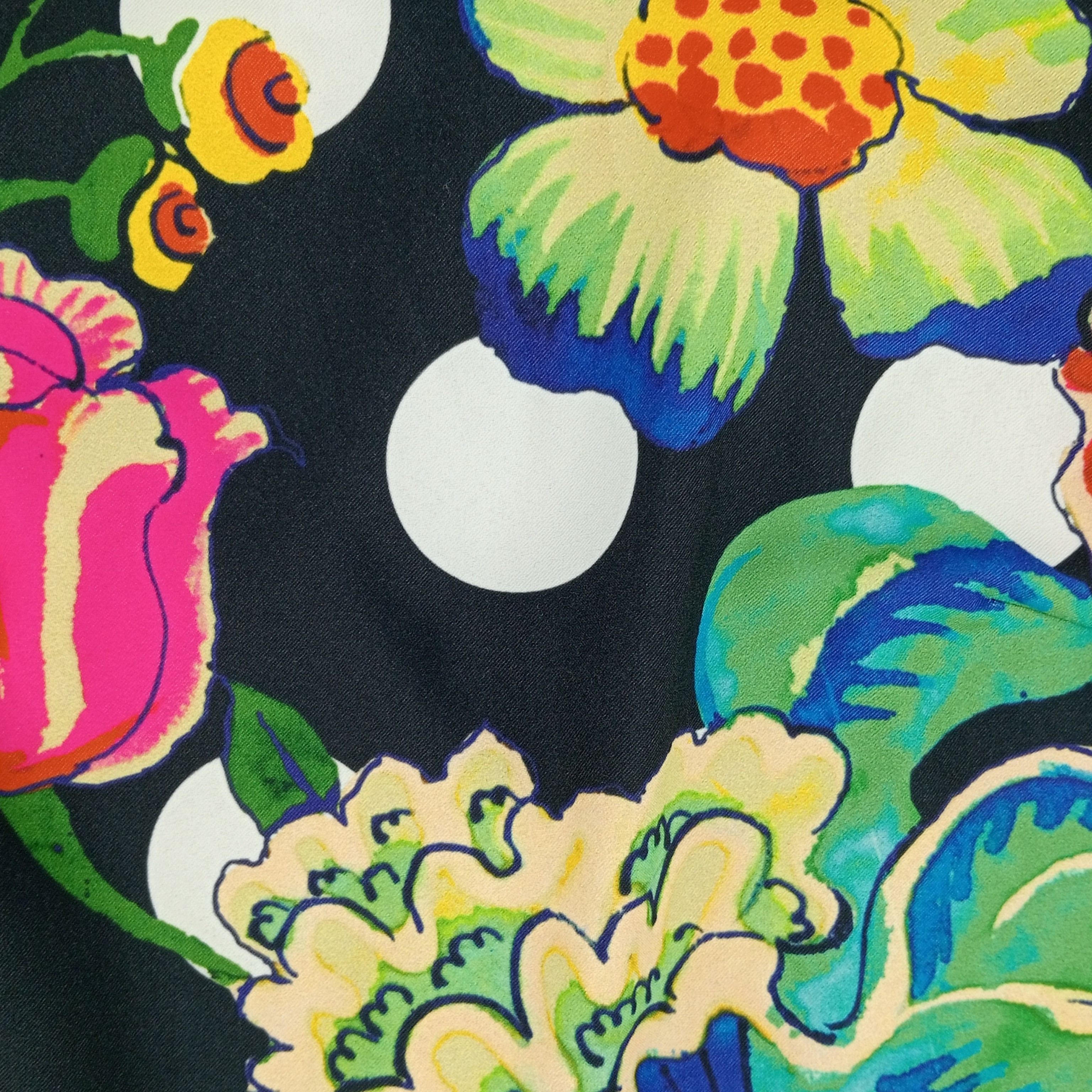 Voir photo 6 de Robe femme Désigual à fleurs sans manches de couleur noir taille M (38) Robe femme Désigual à fleurs sans manches de couleur noir taille M (38) Très bon état reconditionné photo 6