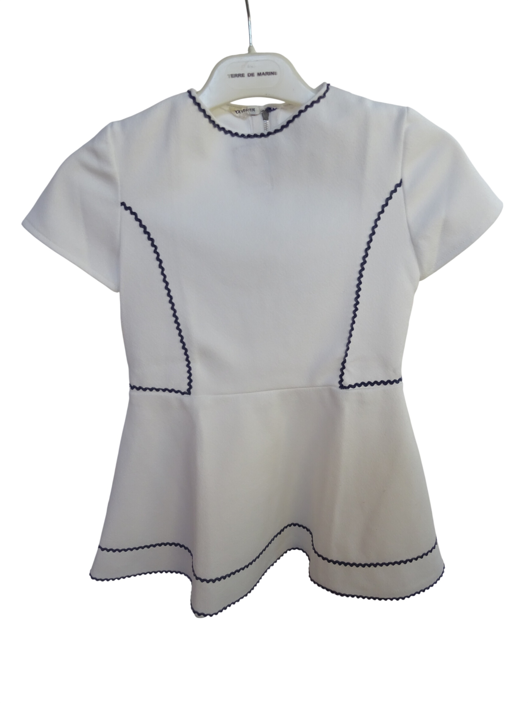 Acheter Robe fille blanche taille 8/10 ans Très bon état - 12,00 € Robe fille blanche taille 8/10 ans Très bon état reconditionné disponible sur Label Emmaüs