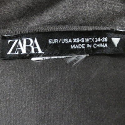Voir photo 5 de Robe grise sans manches - Femme - Zara - Taille XS Robe grise sans manches - Femme - Zara - Taille XS Très bon état reconditionné photo 5