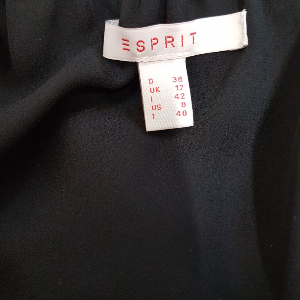 Voir photo 5 de Robe imprimée à fleurs gris vert, blanches et noires - ESPRIT - Taille 40 Robe imprimée à fleurs gris vert, blanches et noires - ESPRIT - Taille 40 Très bon état reconditionné photo 5