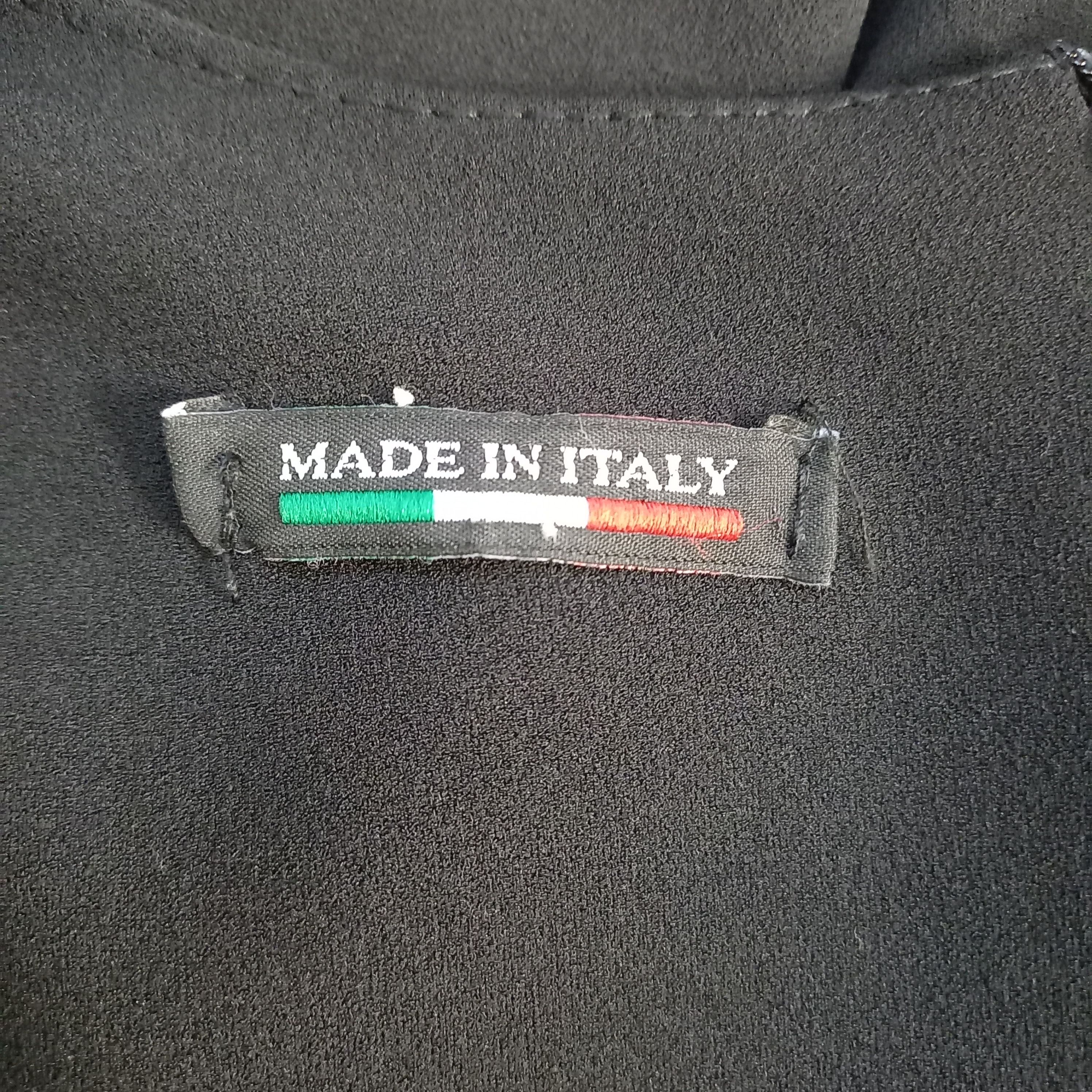 Voir photo 4 de Robe "Made in Italy" noire zip doré au col M3/4 Robe "Made in Italy" noire zip doré au col M3/4 Parfait état reconditionné photo 4