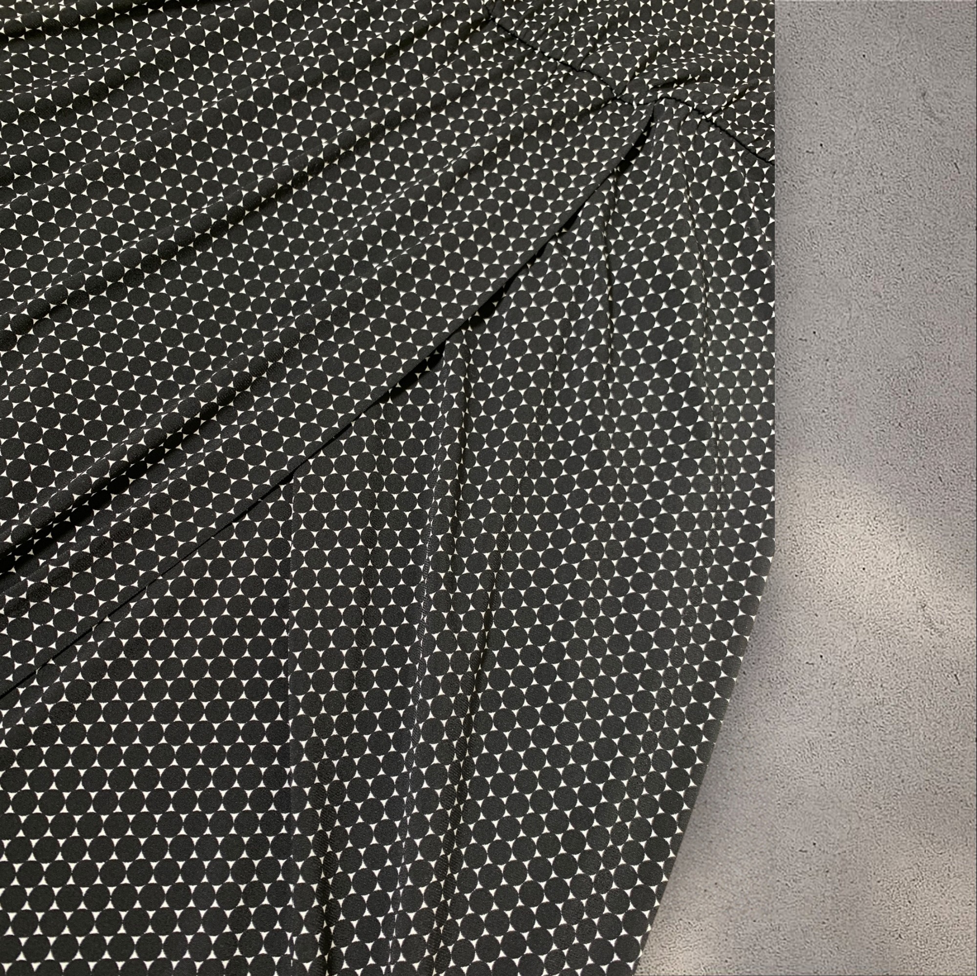Voir photo 5 de Robe manches courtes - 1.2.3 Paris - T38 Robe manches courtes - 1.2.3 Paris - T38 Très bon état reconditionné photo 5