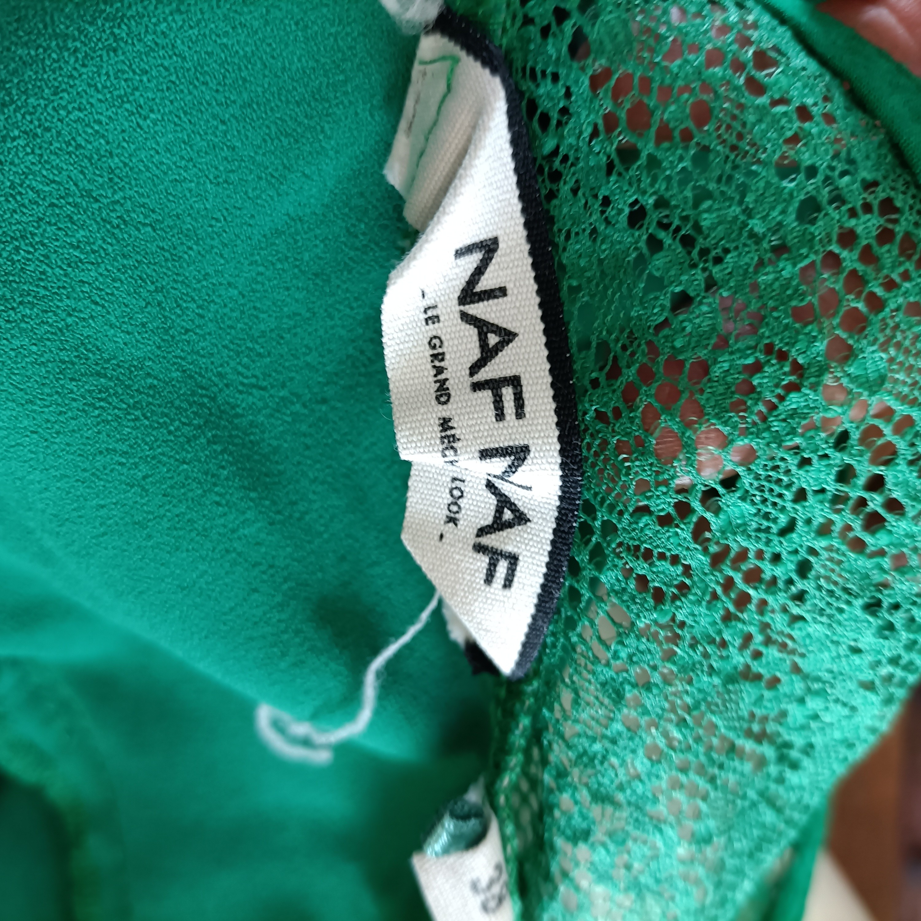 Voir photo 7 de Robe Naf Naf verte dentelle dos taille 38 A3743 Robe Naf Naf verte dentelle dos taille 38 A3743 Très bon état reconditionné photo 7