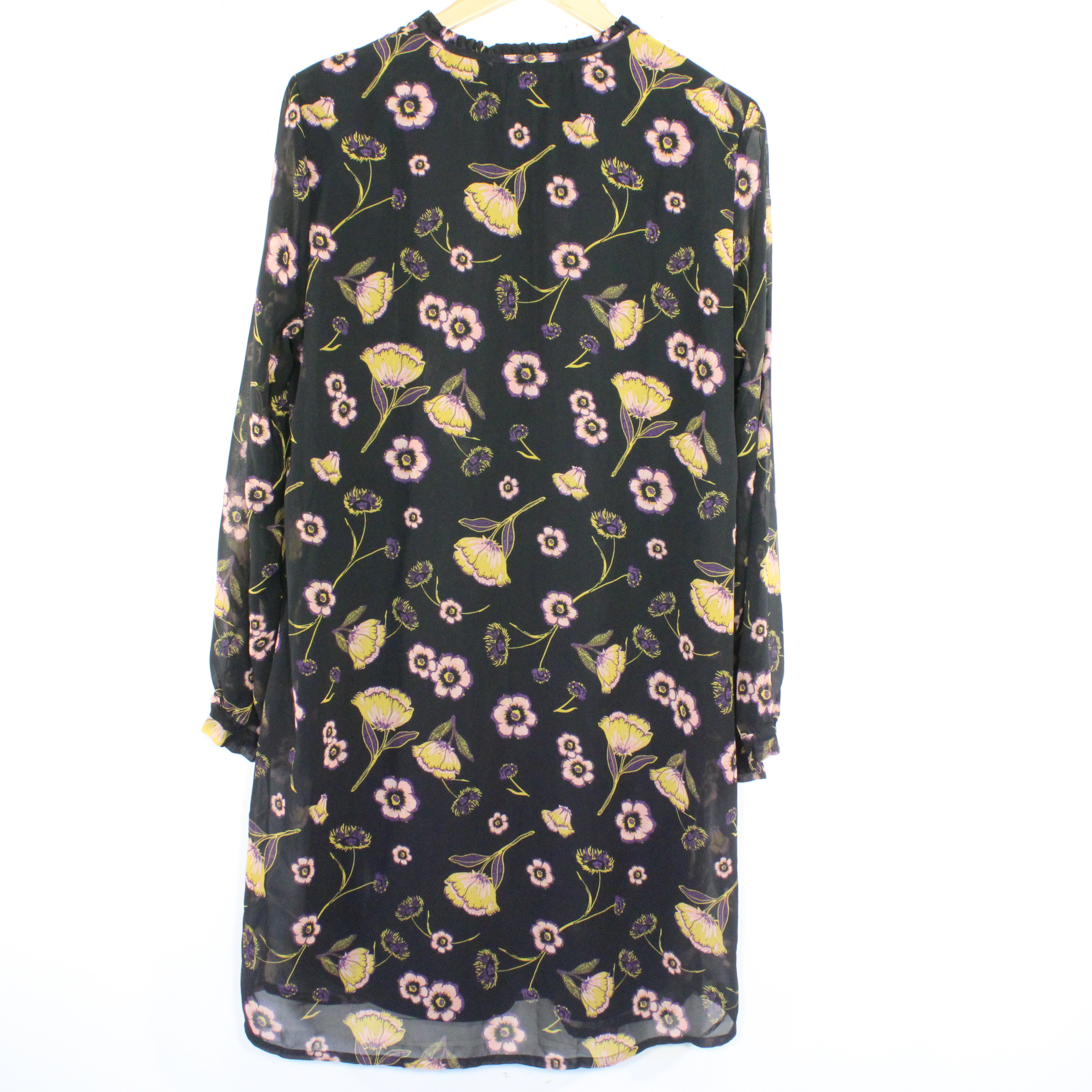 Voir photo 2 de Robe Noire à Fleurs ESMARA Taille 46 Robe Noire à Fleurs ESMARA Taille 46 Très bon état reconditionné photo 2