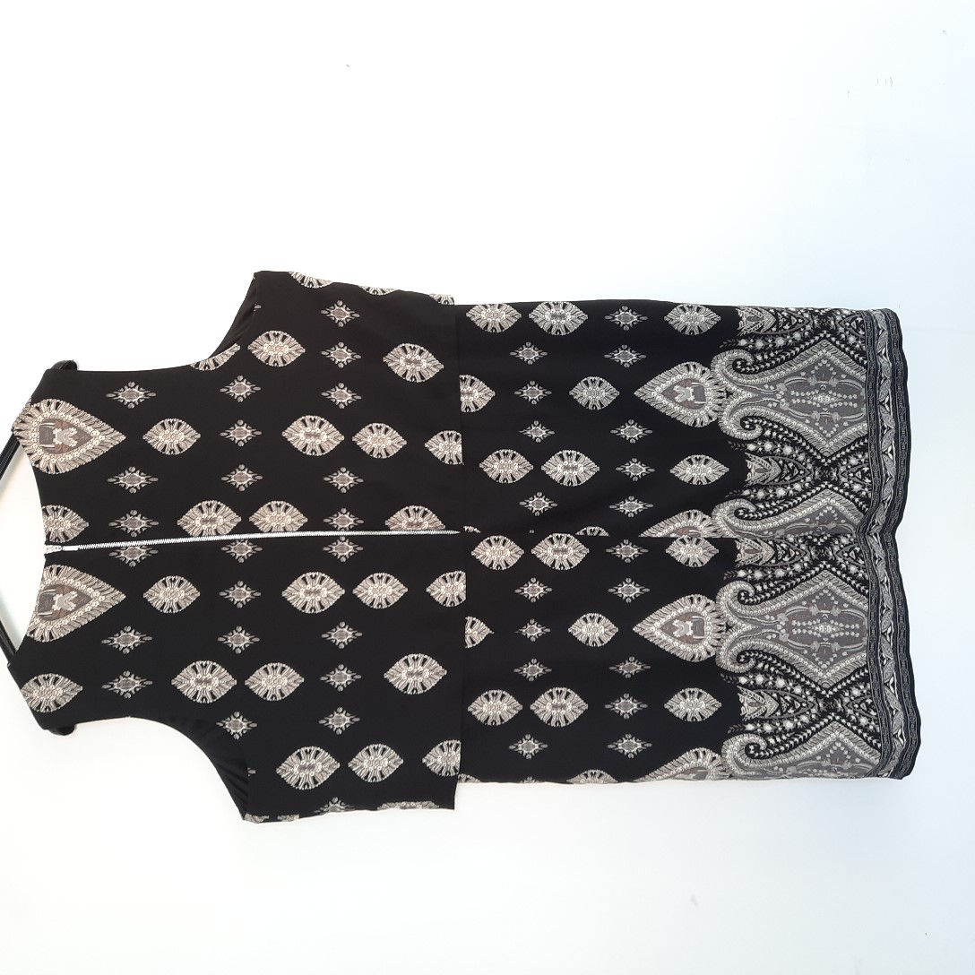 Voir photo 2 de Robe noire chic motifs cachemire TOSCANE T4 Robe noire chic motifs cachemire TOSCANE T4 Parfait état reconditionné photo 2