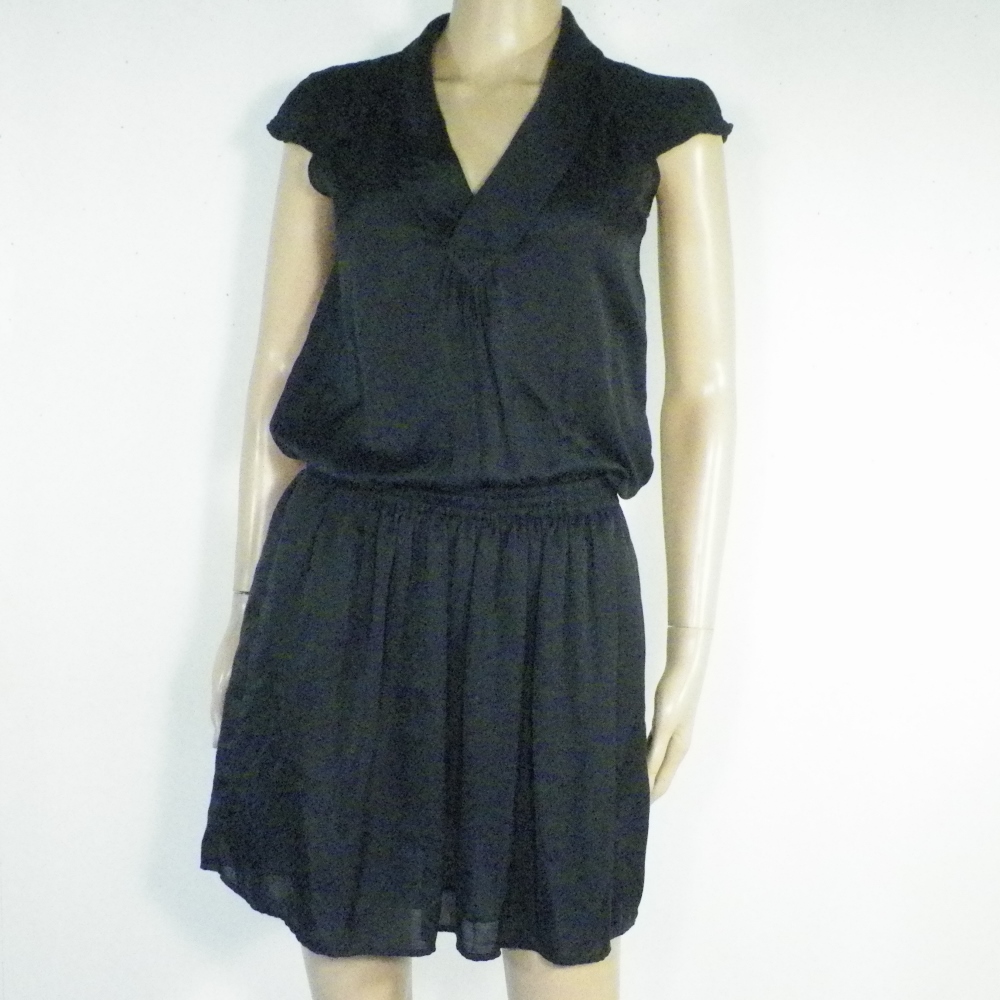 Acheter Robe Noire COMPTOIR DES COTONNIERS T 34. Bon état - 10,50 € Robe Noire COMPTOIR DES COTONNIERS T 34. Bon état reconditionné disponible sur Label Emmaüs