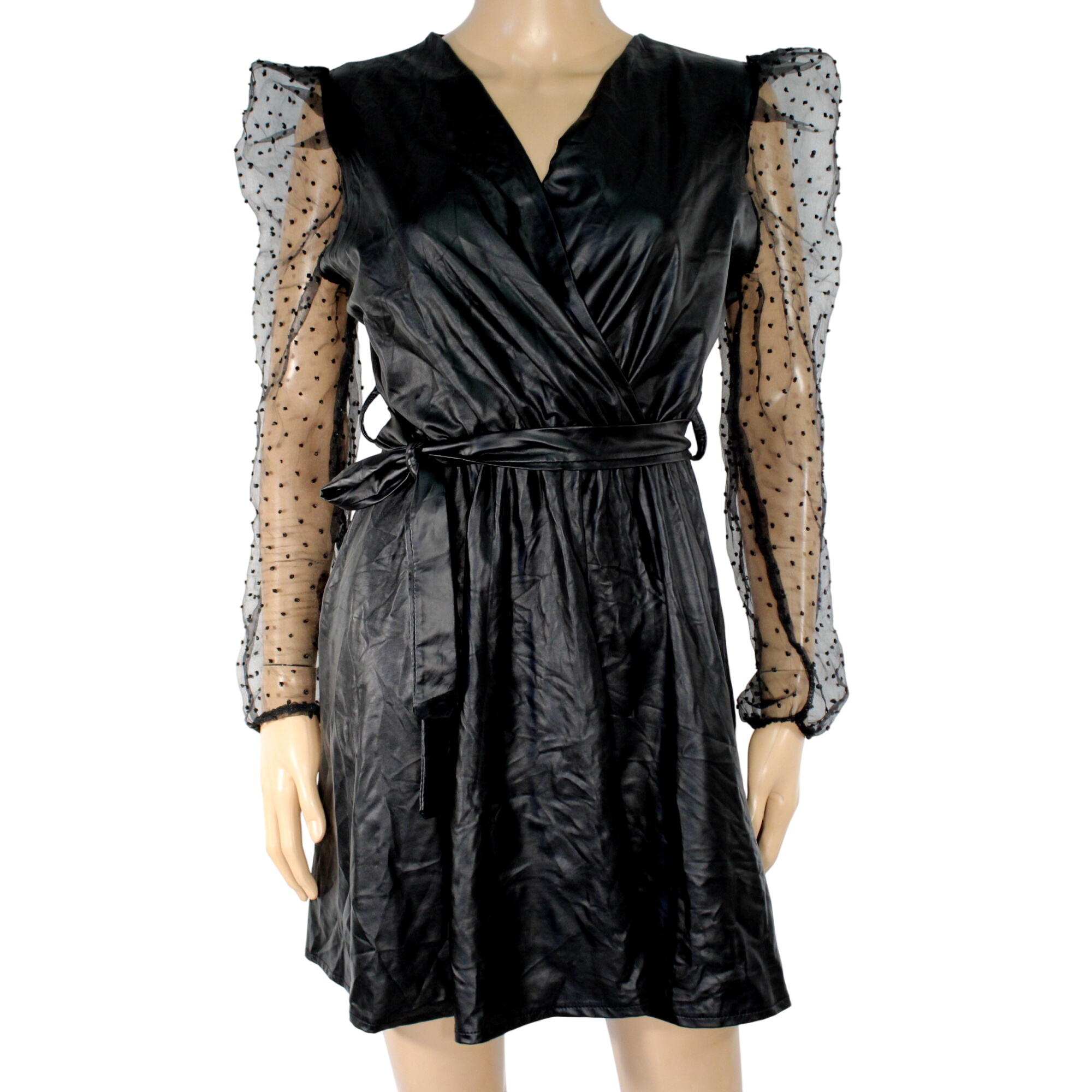 Acheter Robe Noire MADE IN ITALIYA Taille Estimée S Bon état - 11,50 € Robe Noire MADE IN ITALIYA Taille Estimée S Bon état reconditionné disponible sur Label Emmaüs