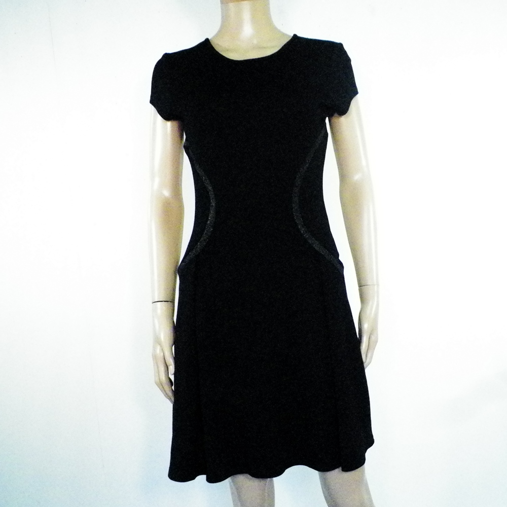 Robe Noire MORGAN T S. Parfait état - 12,00 € Robe Noire MORGAN T S. Parfait état reconditionné disponible sur Label Emmaüs