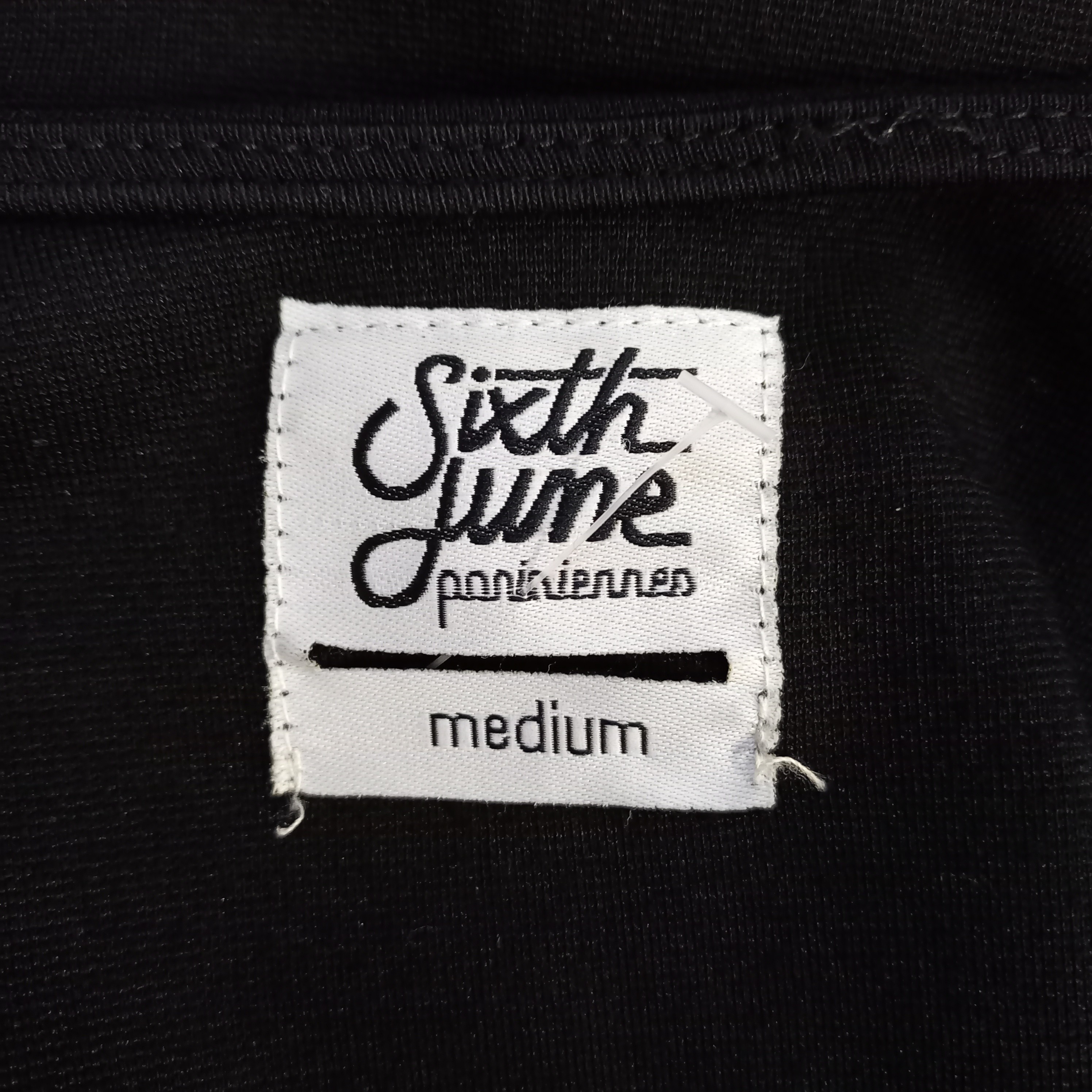 Voir photo 5 de Robe noire "sixth june" ML nuque nue TM Robe noire "sixth june" ML nuque nue TM Très bon état reconditionné photo 5