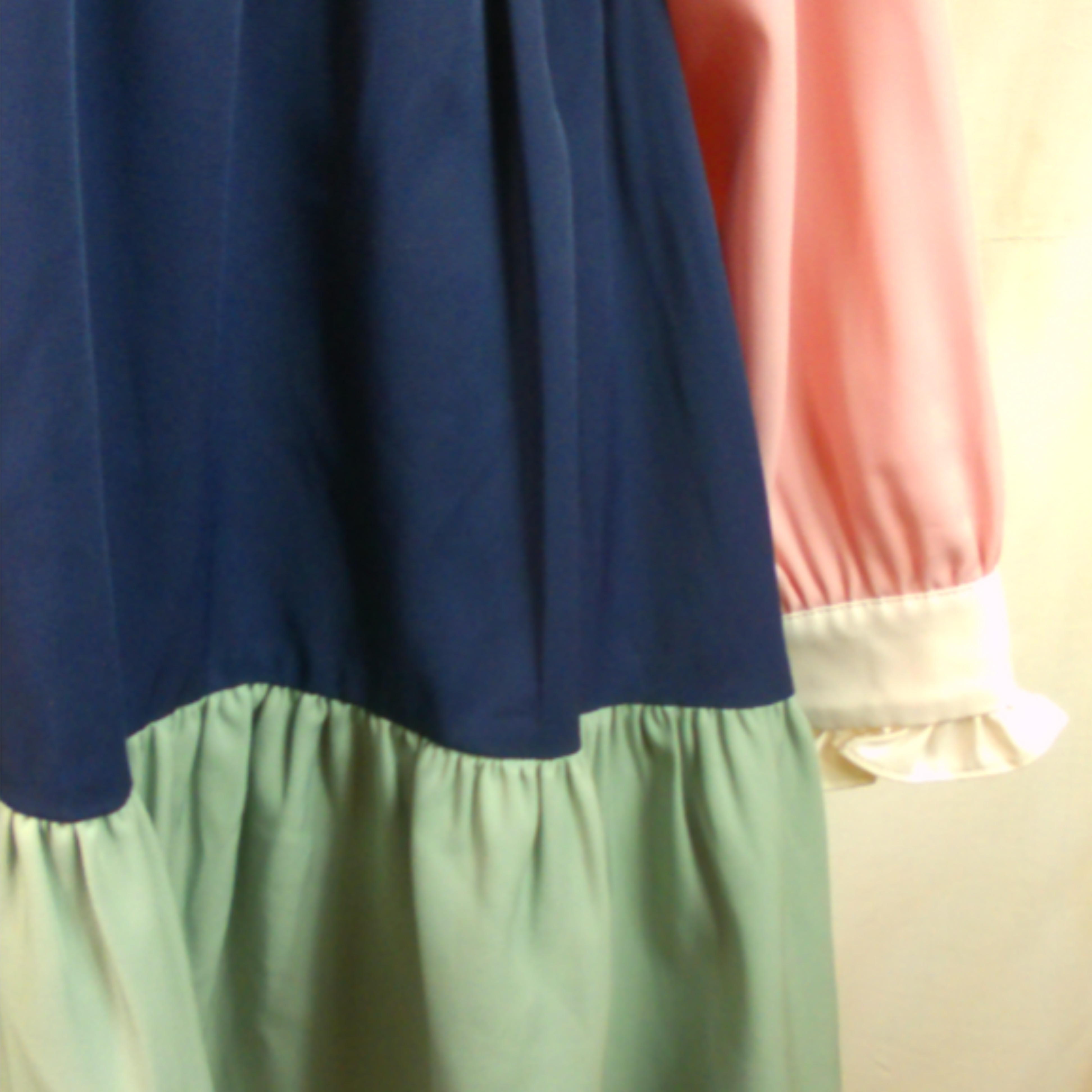 Voir photo 12 de Robe SISTER JANE, rose, bleu marine et vert, taille S Robe SISTER JANE, rose, bleu marine et vert, taille S Très bon état reconditionné photo 12