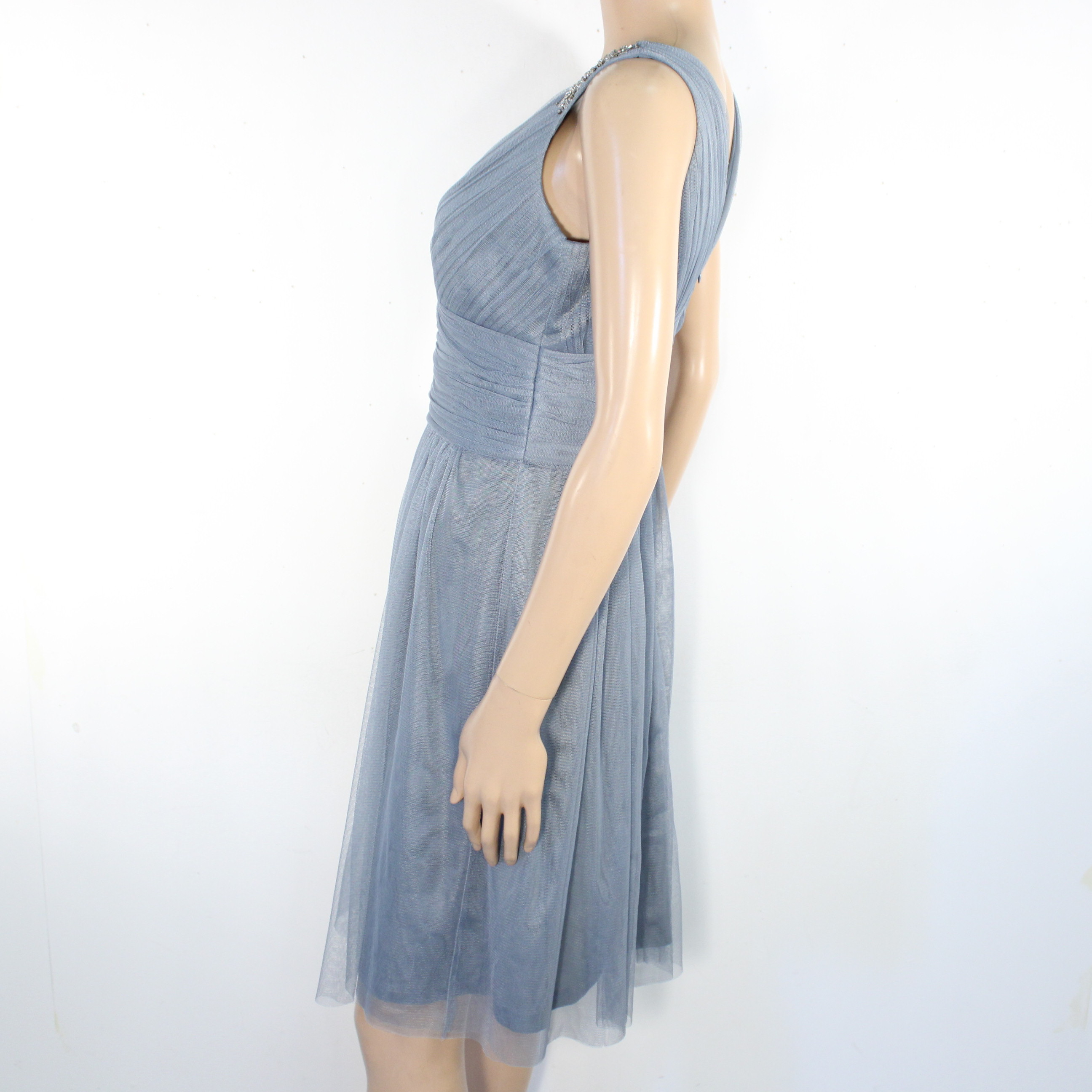 Voir photo 2 de Robe Soirée Grise ESPRIT Taille 38 Robe Soirée Grise ESPRIT Taille 38 Bon état reconditionné photo 2