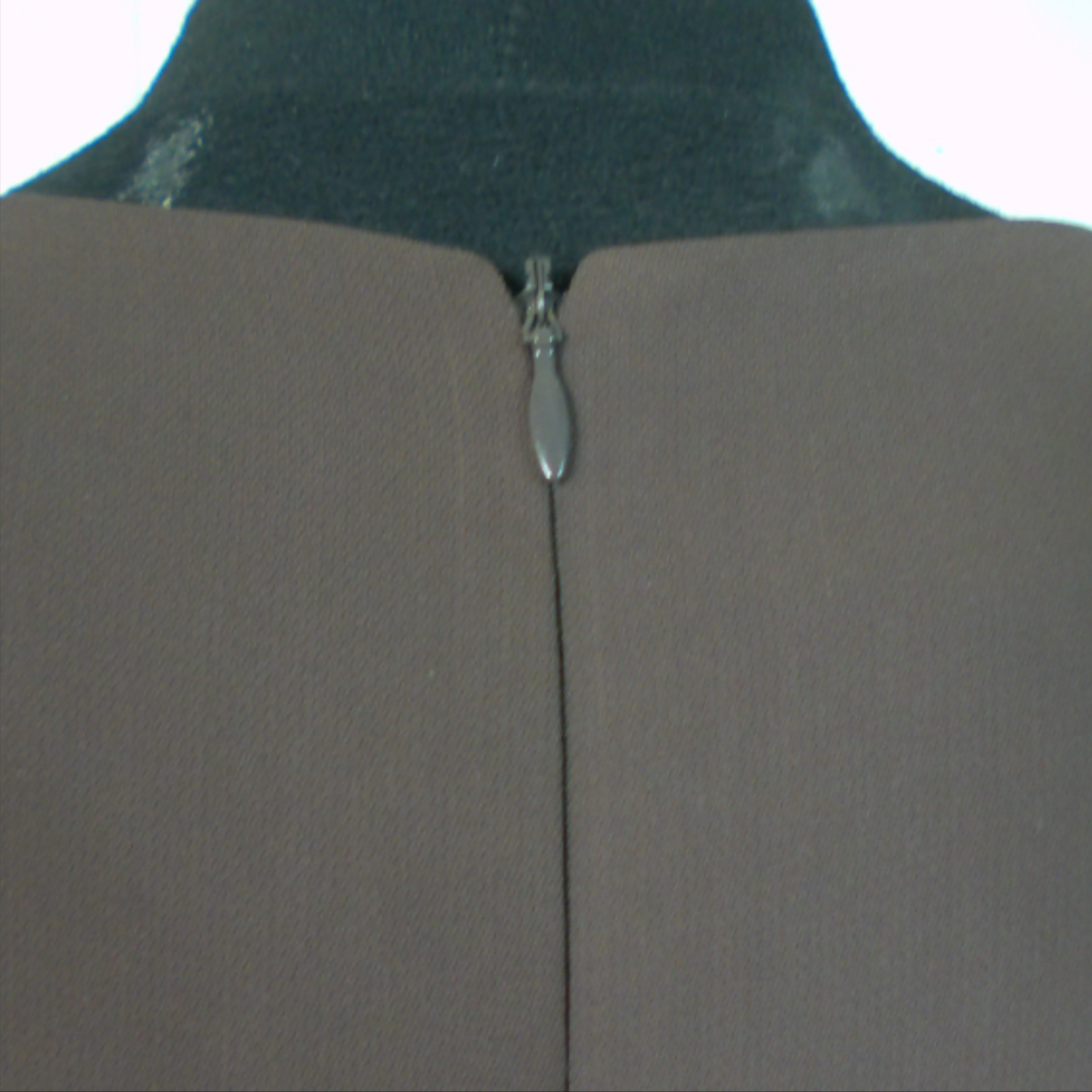 Voir photo 7 de Robe STUDIO Z, marron, taille 38 Robe STUDIO Z, marron, taille 38 Très bon état reconditionné photo 7