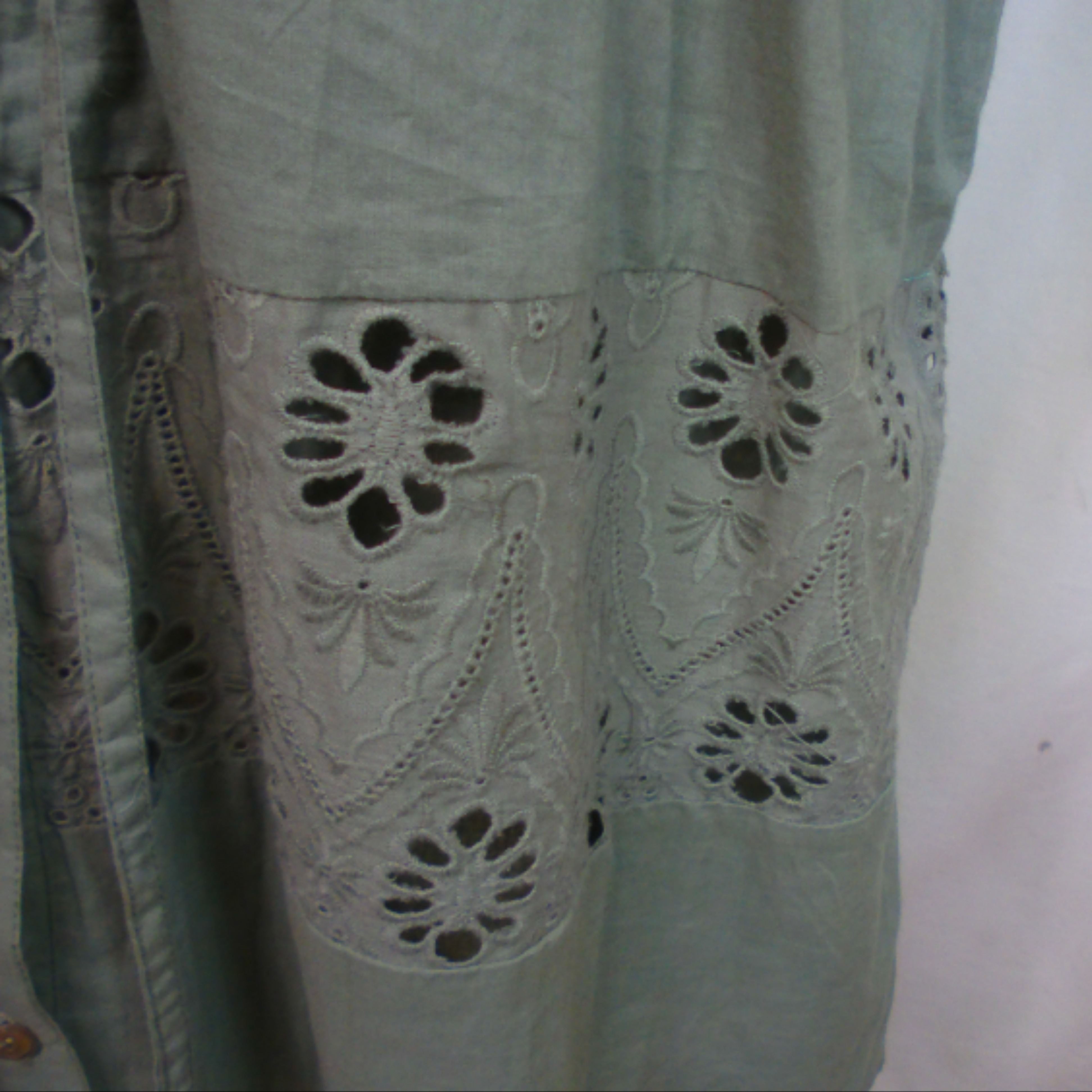 Voir photo 4 de Robe SUD EXPRESS, vert en dentelle, 100% coton, en très bon état, taille 38 - 40 estimée Robe SUD EXPRESS, vert en dentelle, 100% coton, en très bon état, taille 38 - 40 estimée reconditionné photo 4