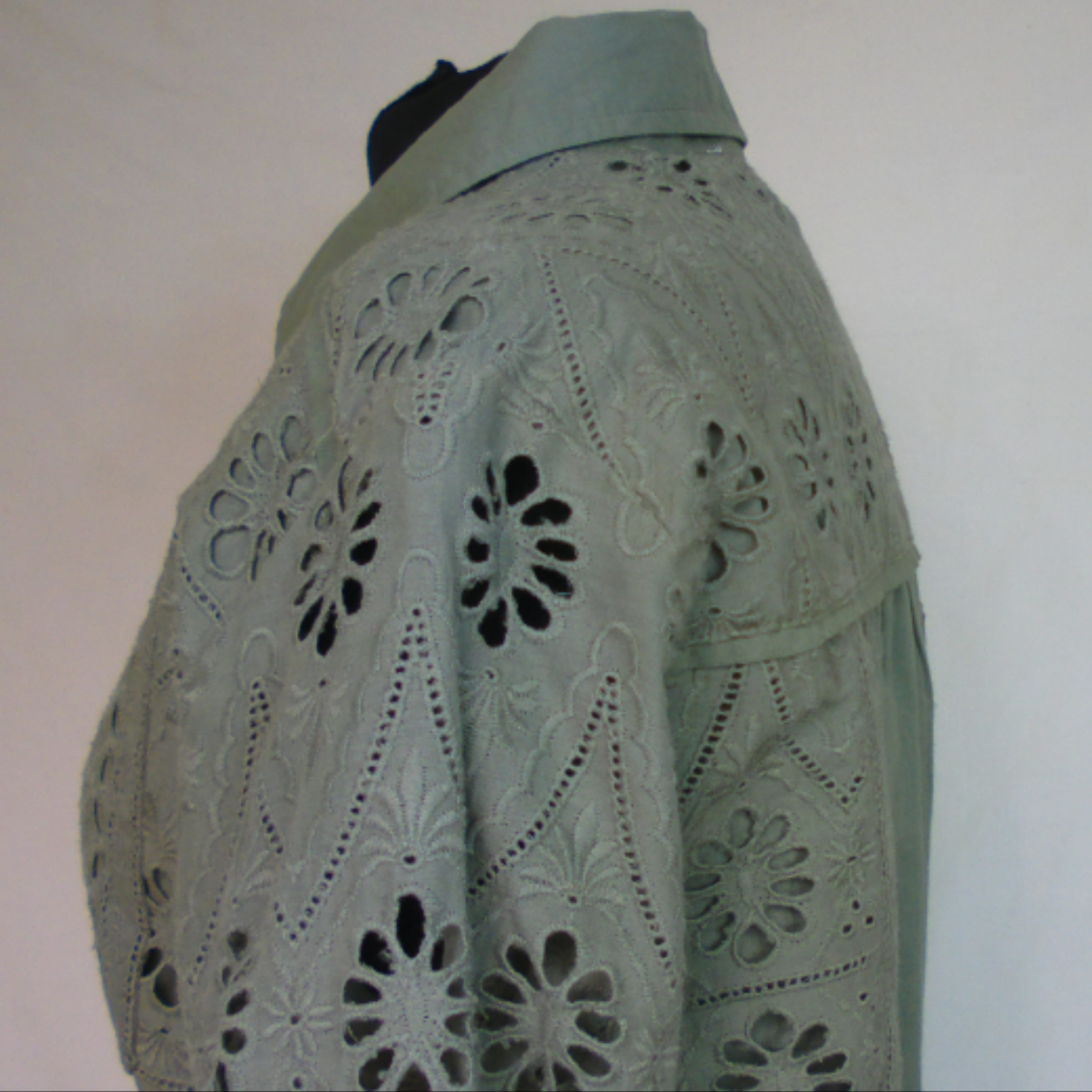 Voir photo 7 de Robe SUD EXPRESS, vert en dentelle, 100% coton, en très bon état, taille 38 - 40 estimée Robe SUD EXPRESS, vert en dentelle, 100% coton, en très bon état, taille 38 - 40 estimée reconditionné photo 7