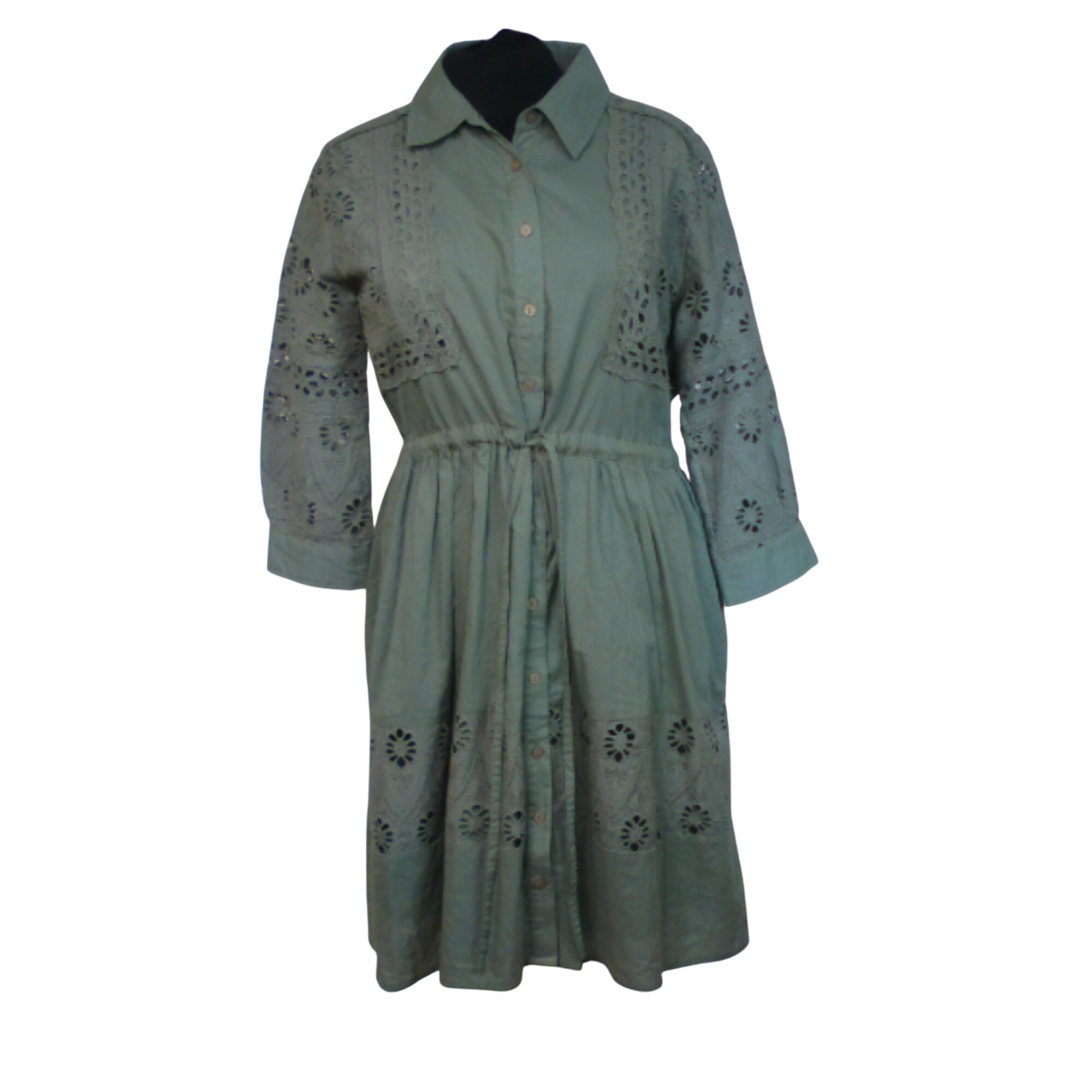 Robe SUD EXPRESS, vert en dentelle, 100% coton, en très bon état, taille 38 - 40 estimée - 10,00 € Robe SUD EXPRESS, vert en dentelle, 100% coton, en très bon état, taille 38 - 40 estimée reconditionné disponible sur Label Emmaüs