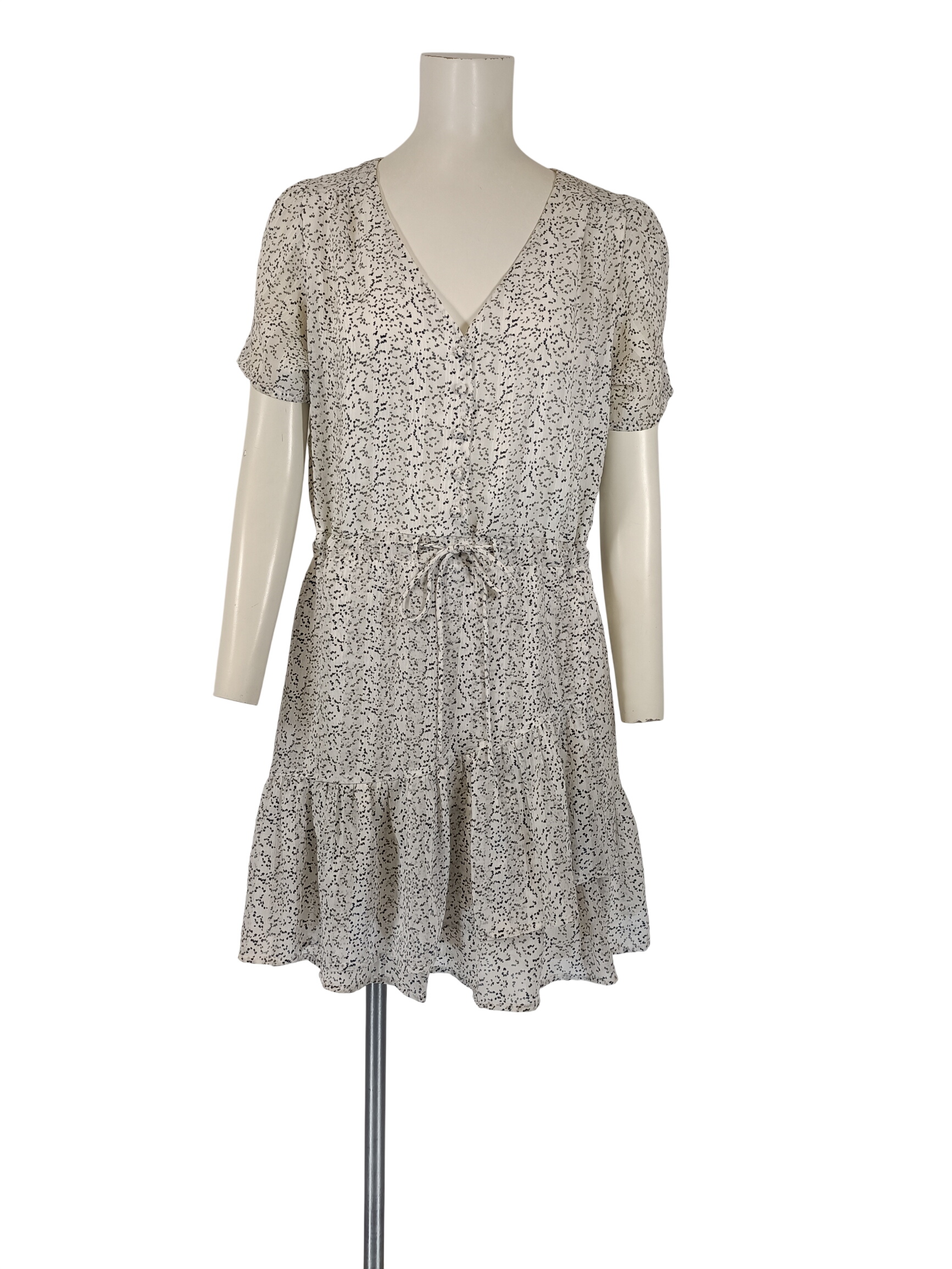 Acheter Robe Suncoo blanc imprimé noir col V volanté taille S Bon état - 11,00 € Robe Suncoo blanc imprimé noir col V volanté taille S Bon état reconditionné disponible sur Label Emmaüs