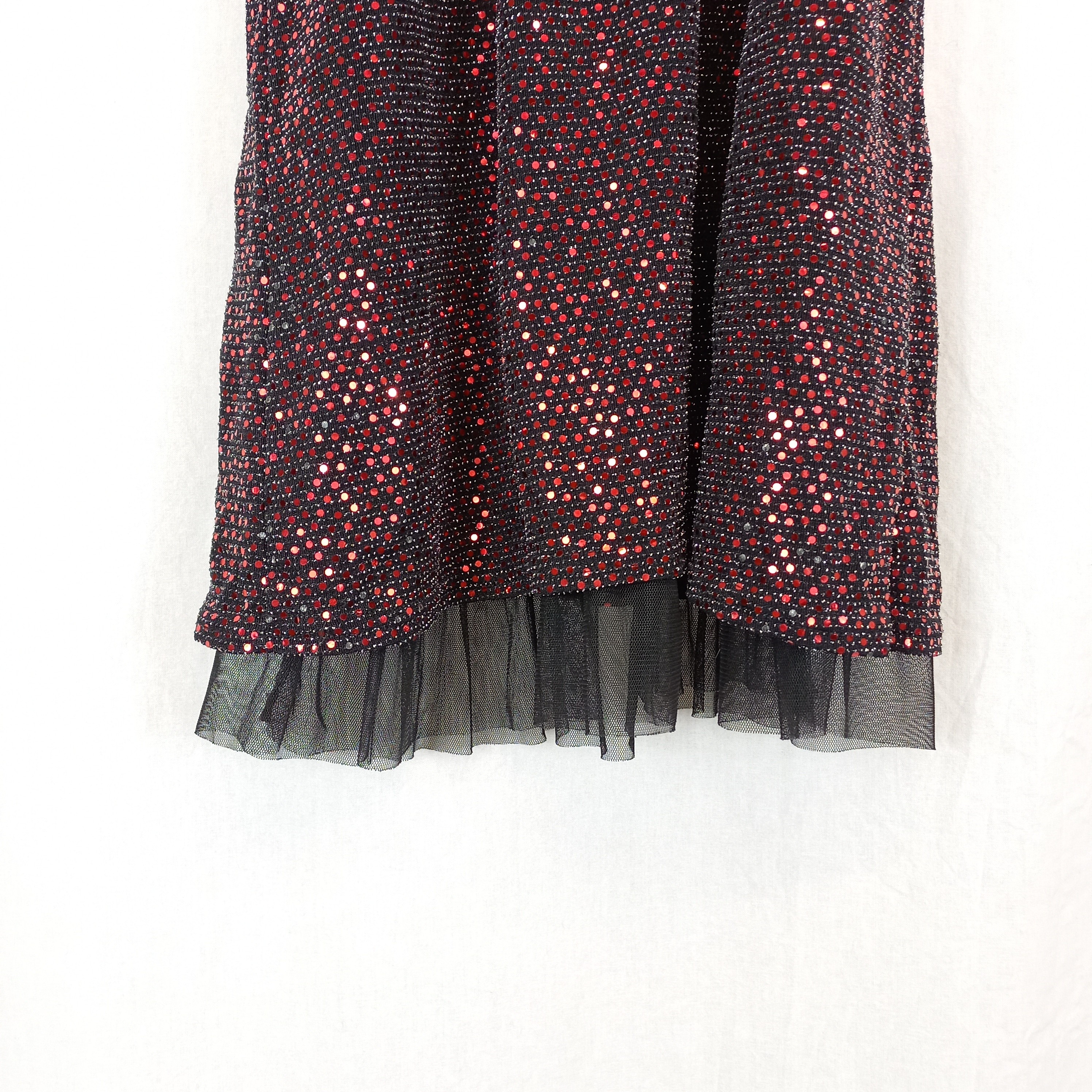 Voir photo 4 de Robe "tissaia" SM noire pois rouges brillants T10A bas en tulle Robe "tissaia" SM noire pois rouges brillants T10A bas en tulle Très bon état reconditionné photo 4