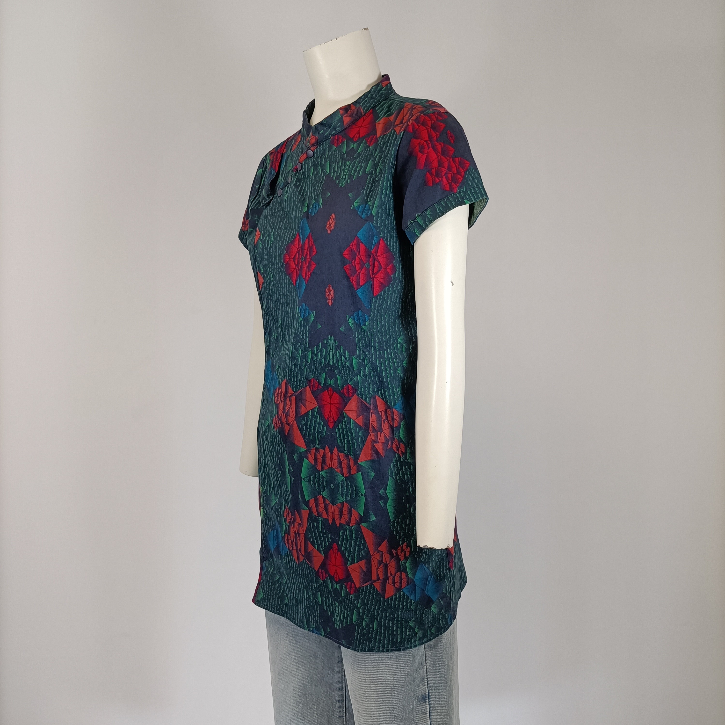 Voir photo 3 de Robe tunique Skunkfunk verte imprimée coupe droite taille estimée M A3725 Robe tunique Skunkfunk verte imprimée coupe droite taille estimée M A3725 Très bon état reconditionné photo 3