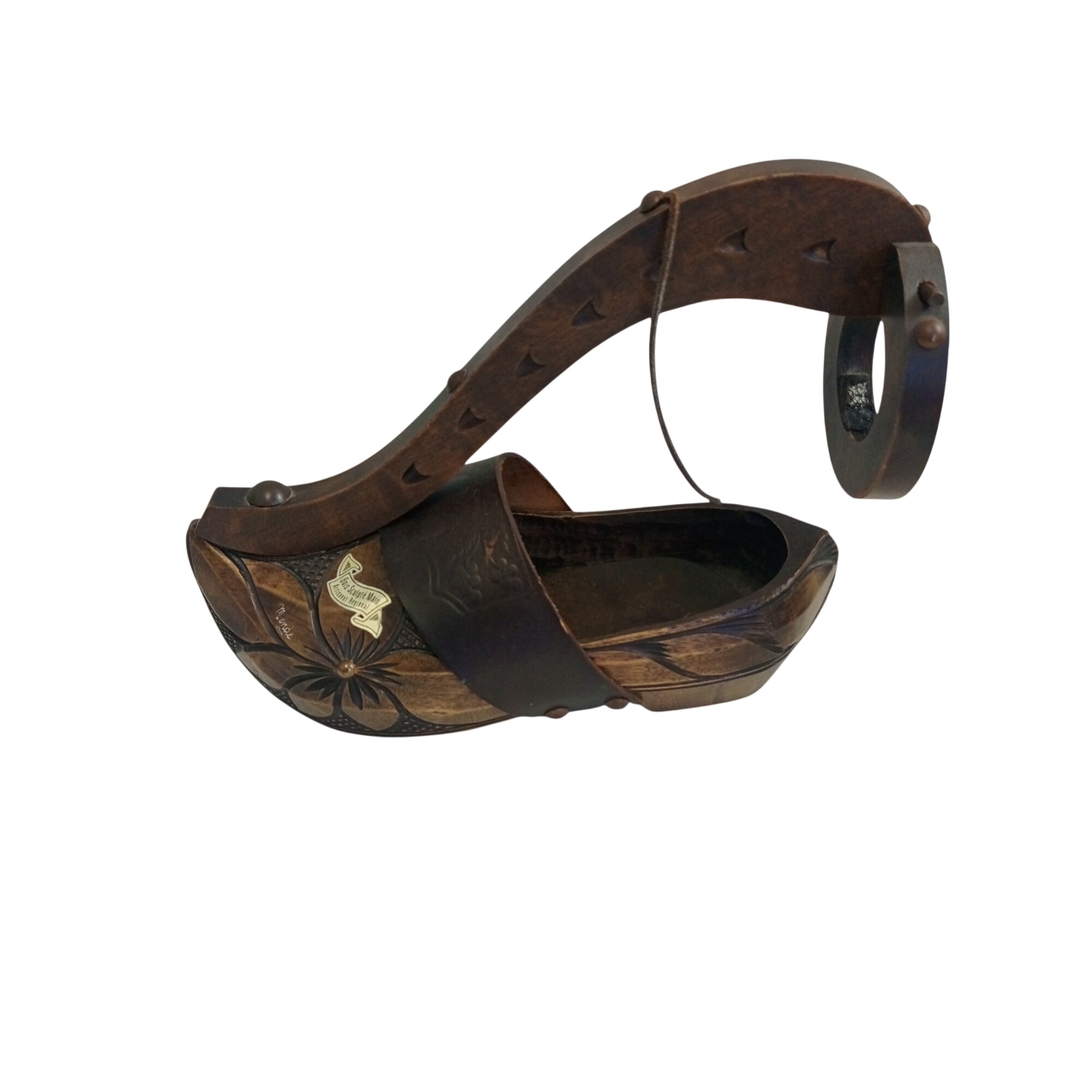 Sabot porte bouteilles État correct - 10,00 € Sabot porte bouteilles État correct reconditionné disponible sur Label Emmaüs