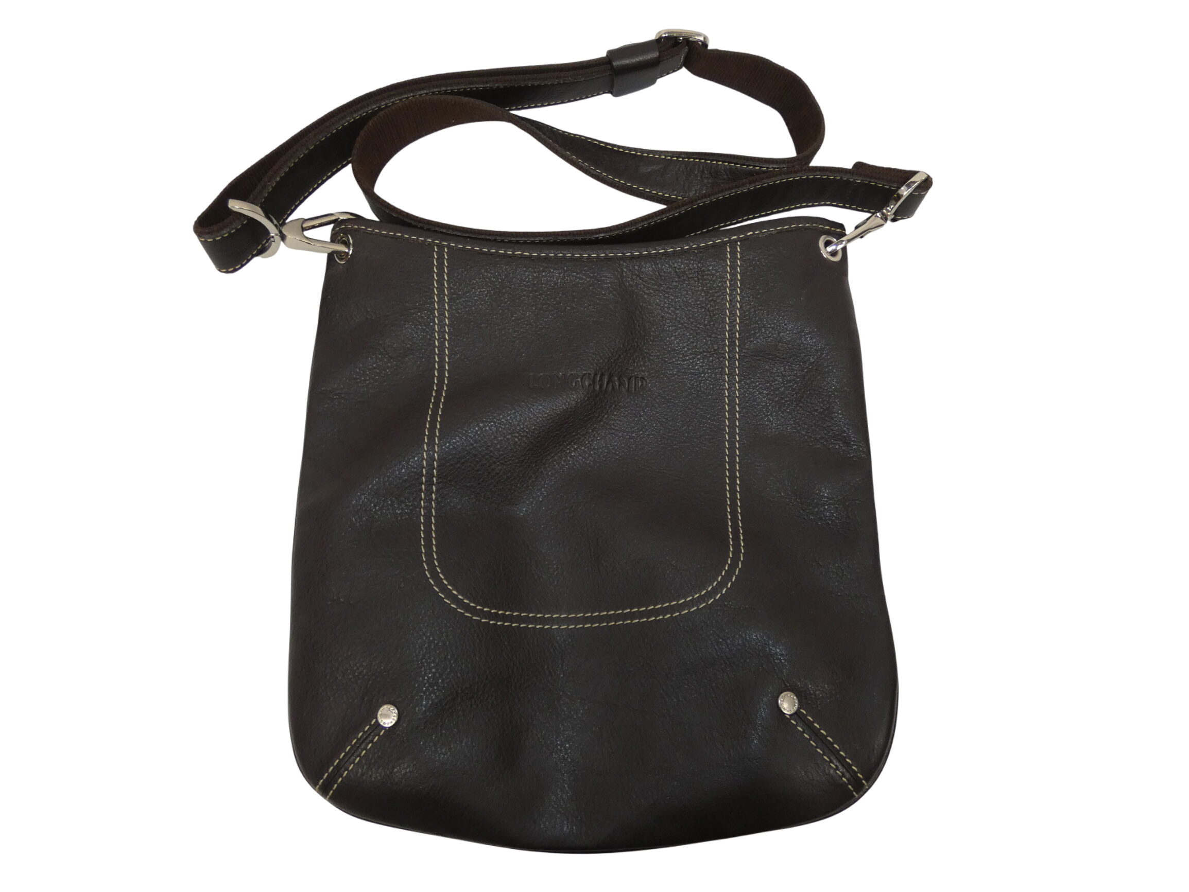 Sac à bandoulière en cuir marron de marque LONGCHAMP Très bon état - 40,00 € Sac à bandoulière en cuir marron de marque LONGCHAMP Très bon état reconditionné disponible sur Label Emmaüs