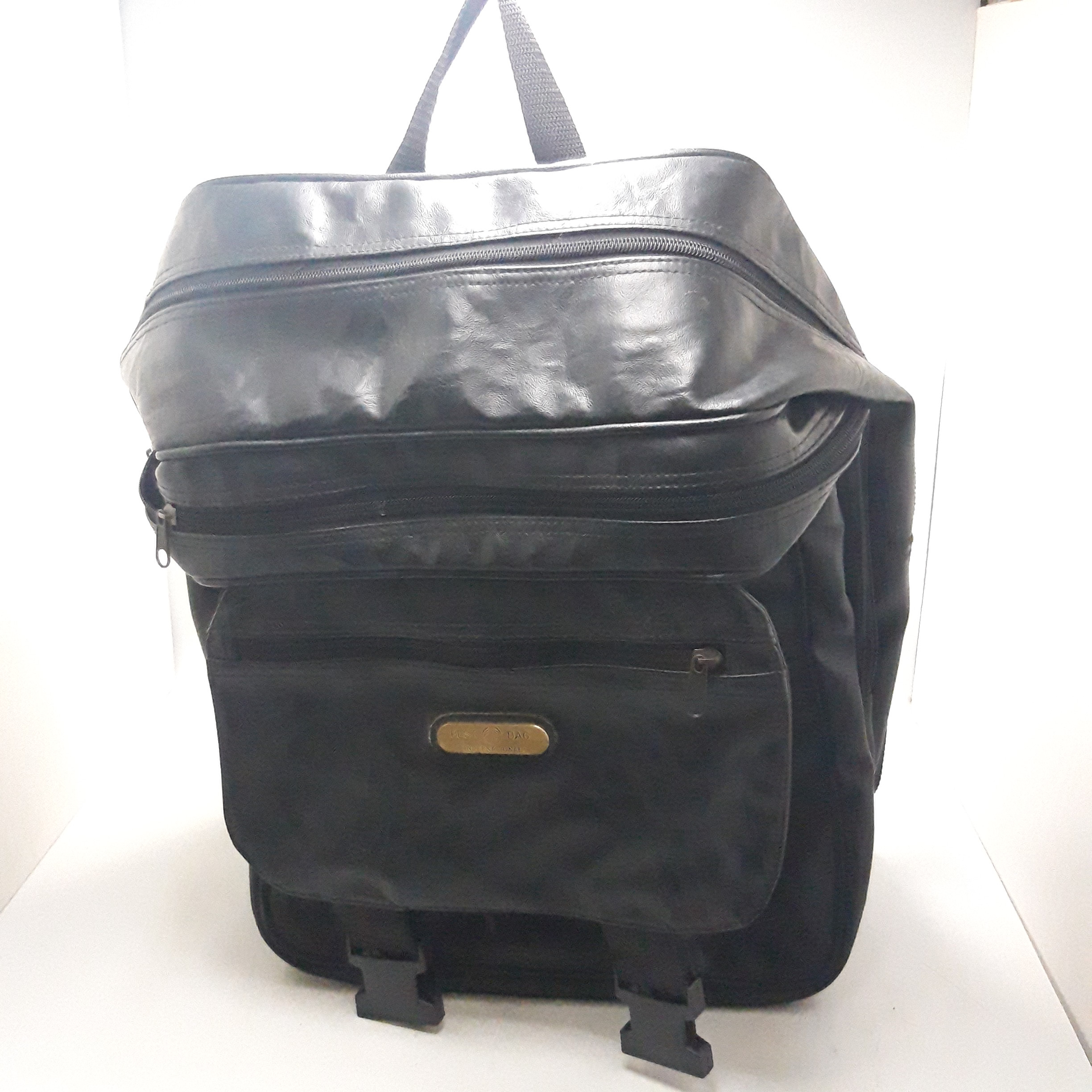 Voir photo 5 de Sac à dos Best B Bag International en cuir noir Sac à dos Best B Bag International en cuir noir Bon état reconditionné photo 5