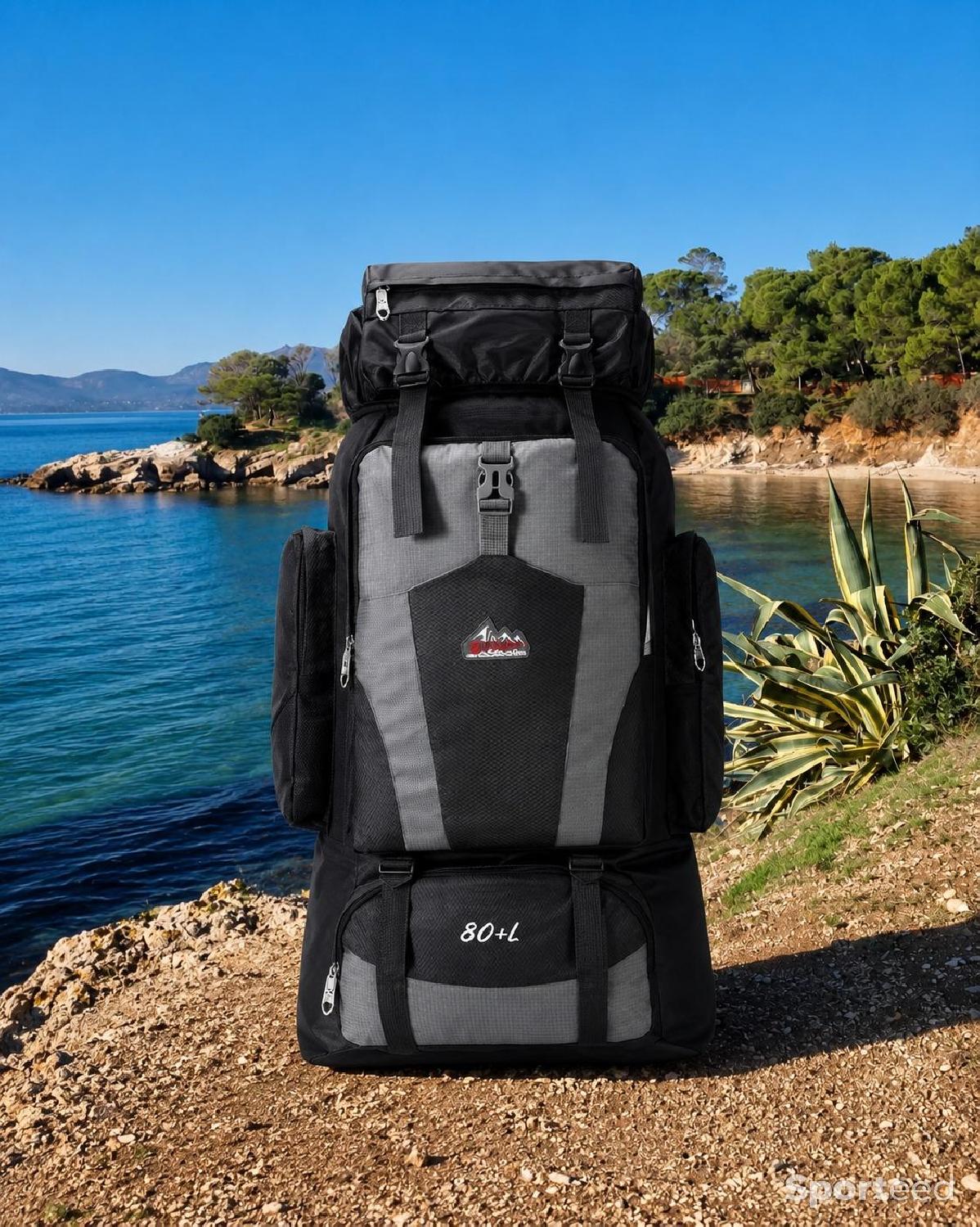 Sac à dos de randonnée 80L – Neuf Comme neuf (c'est déjà la condition standard) reconditionné disponible sur Sporteed