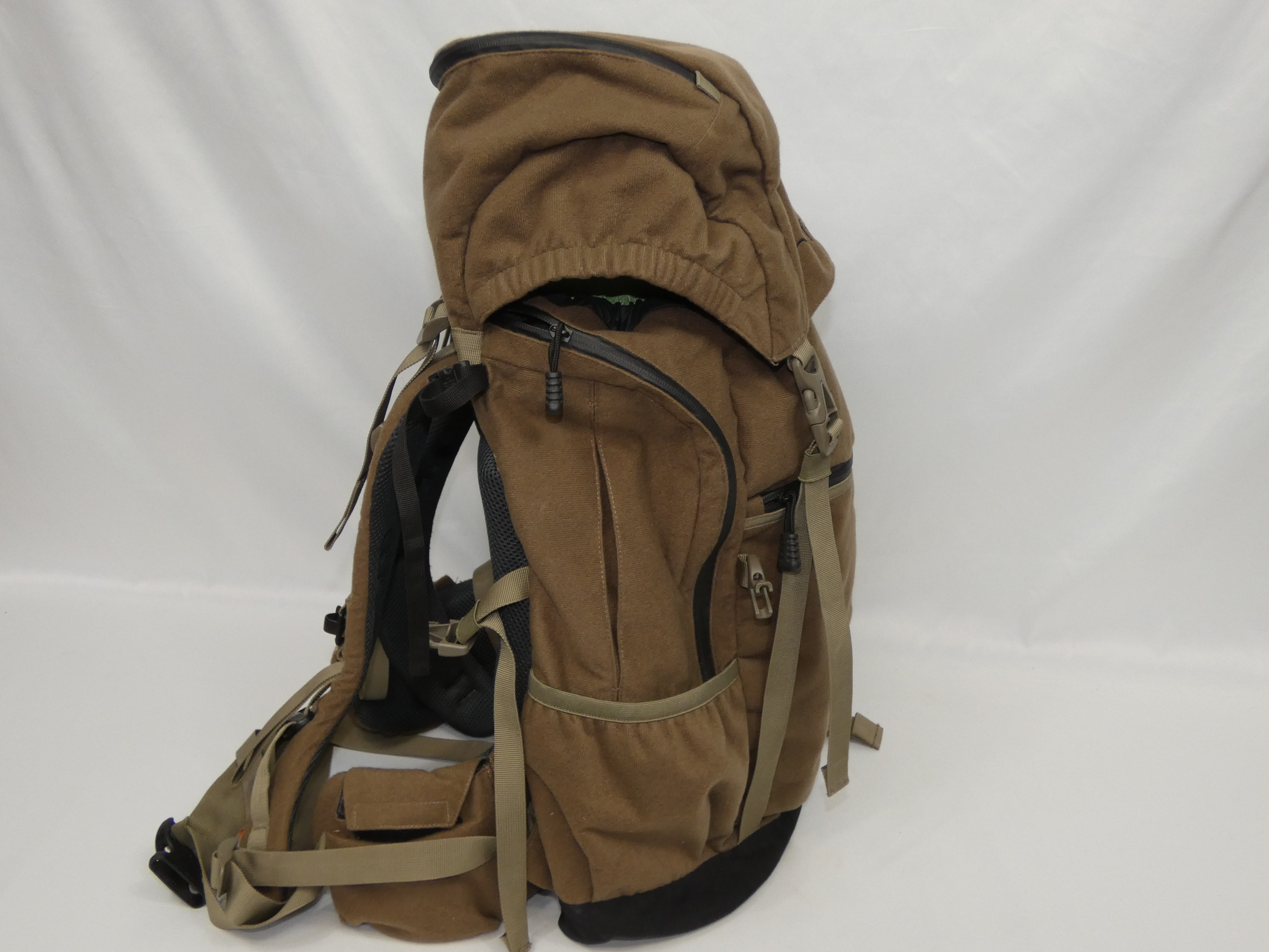 Voir photo 2 de Sac à dos de randonnée de marque BLASER Sac à dos de randonnée de marque BLASER Très bon état reconditionné photo 2