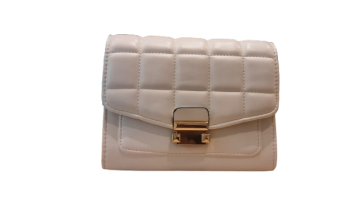 Sac à main de seconde main - 15,00 € Sac à main de seconde main reconditionné disponible sur Claquettes Market