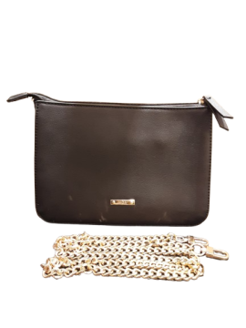 Sac à main de seconde main Très bon état - 10,00 € Sac à main de seconde main Très bon état N/A reconditionné disponible sur Claquettes Market