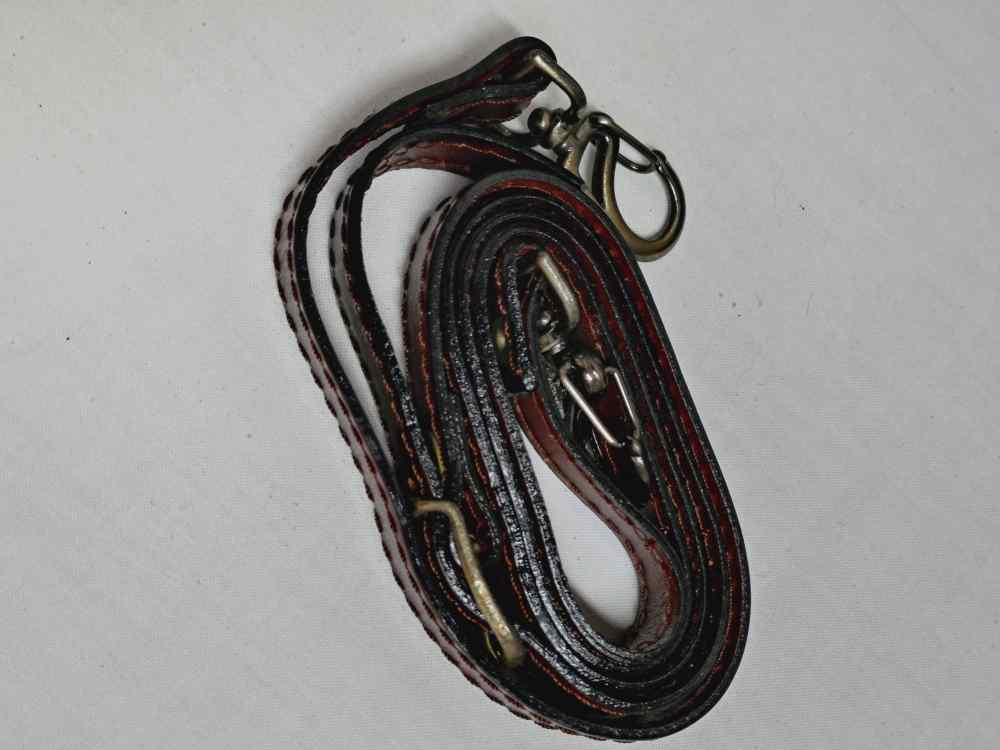 Voir photo 17 de Sac à main retro en cuir , ou mallette de docteur, pour femme ou pour homme.Vintage. Sac à main retro en cuir , ou mallette de docteur, pour femme ou pour homme.Vintage. Bon état reconditionné photo 17