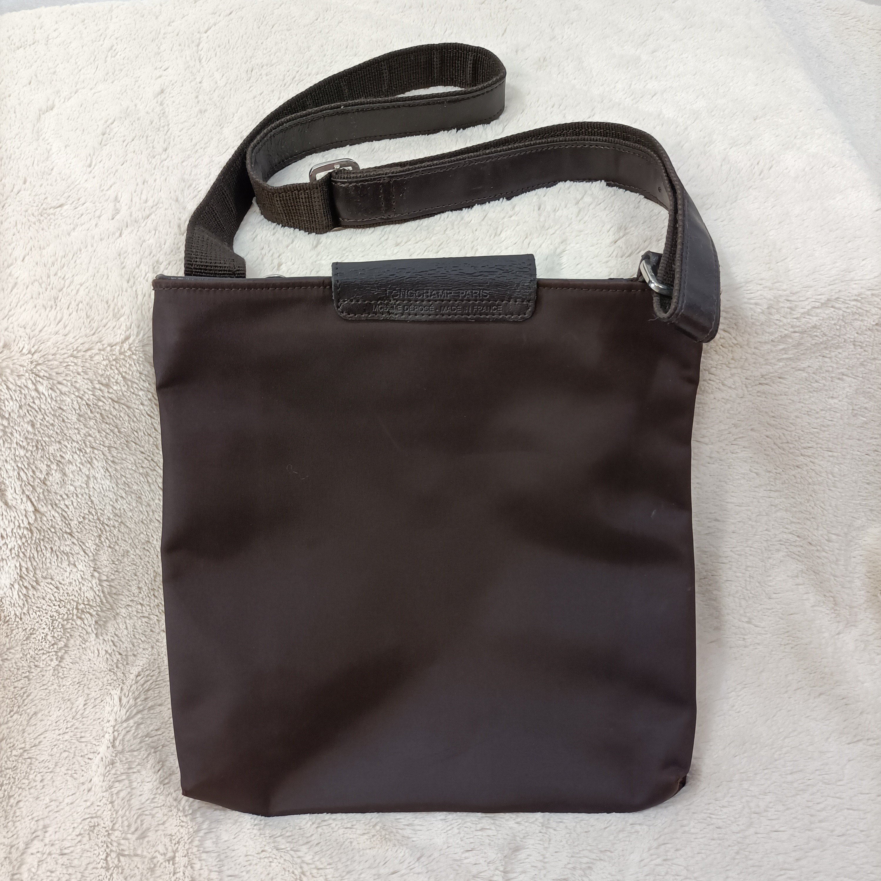 Voir photo 2 de Sac bandoulière en toile et cuir - Longchamp Sac bandoulière en toile et cuir - Longchamp État correct reconditionné photo 2