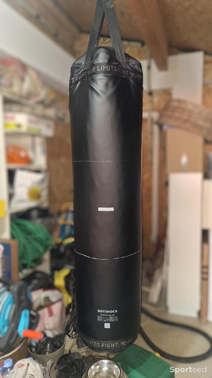 Sac de frappe Decathlon Outshock Punching Bag 900 Occasion Decathlon reconditionné disponible sur Sporteed | Dero