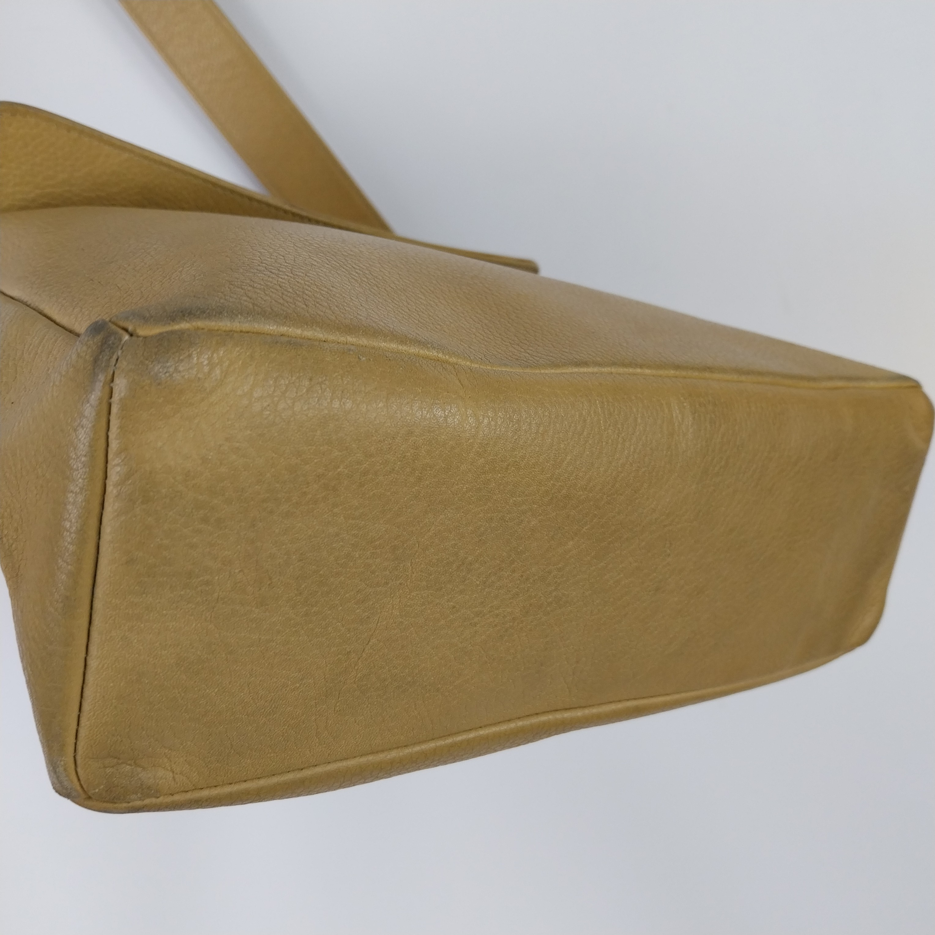 Voir photo 6 de Sac Vintage - COURREGES Sac Vintage - COURREGES État correct reconditionné photo 6