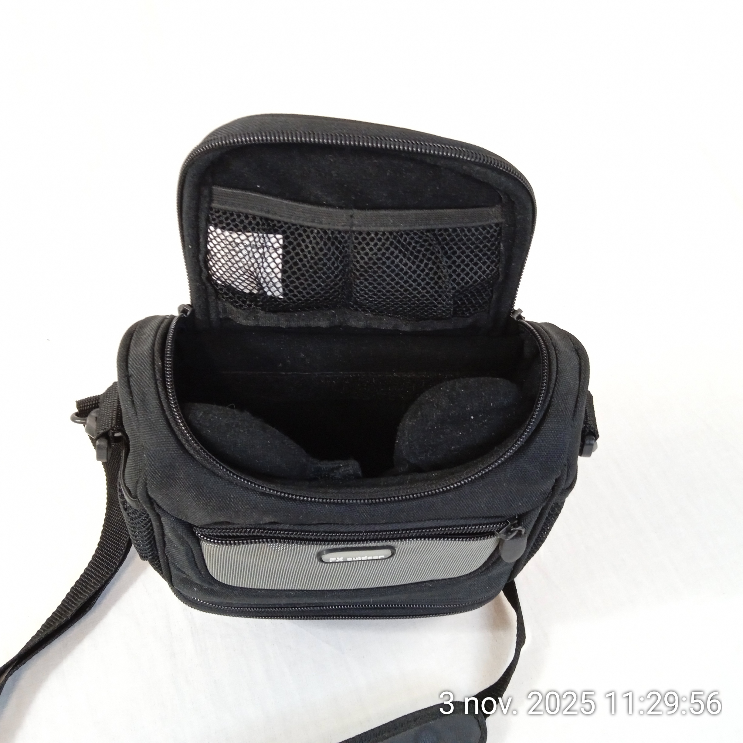 Voir photo 3 de Sacoche pour appareil photo PX outdoor Sacoche pour appareil photo PX outdoor Bon état reconditionné photo 3