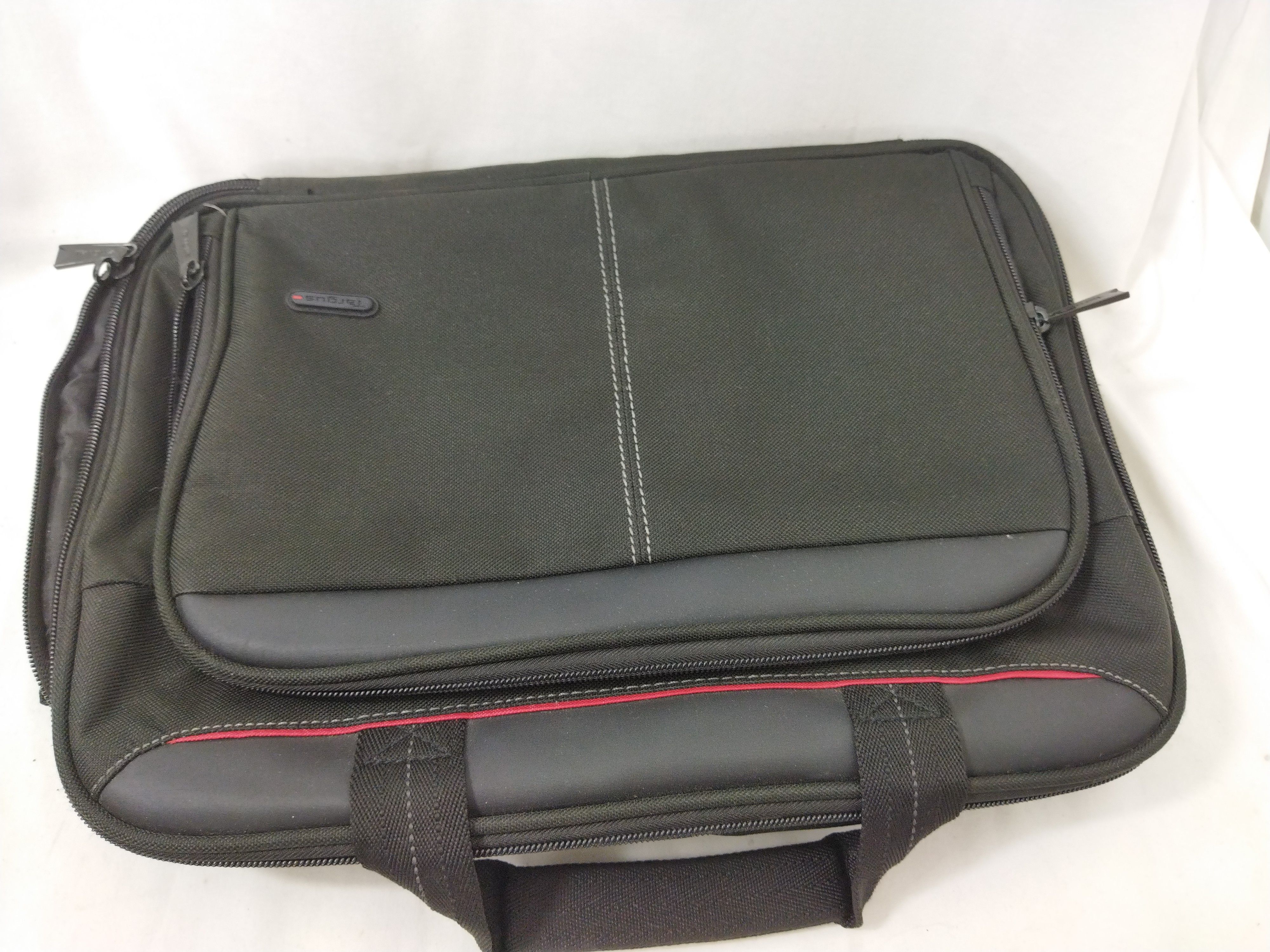 Voir photo 2 de Sacoche pour Pc Portable 13 pouces de la marque Targus en très bon état Sacoche pour Pc Portable 13 pouces de la marque Targus en très bon état très bon état reconditionné photo 2