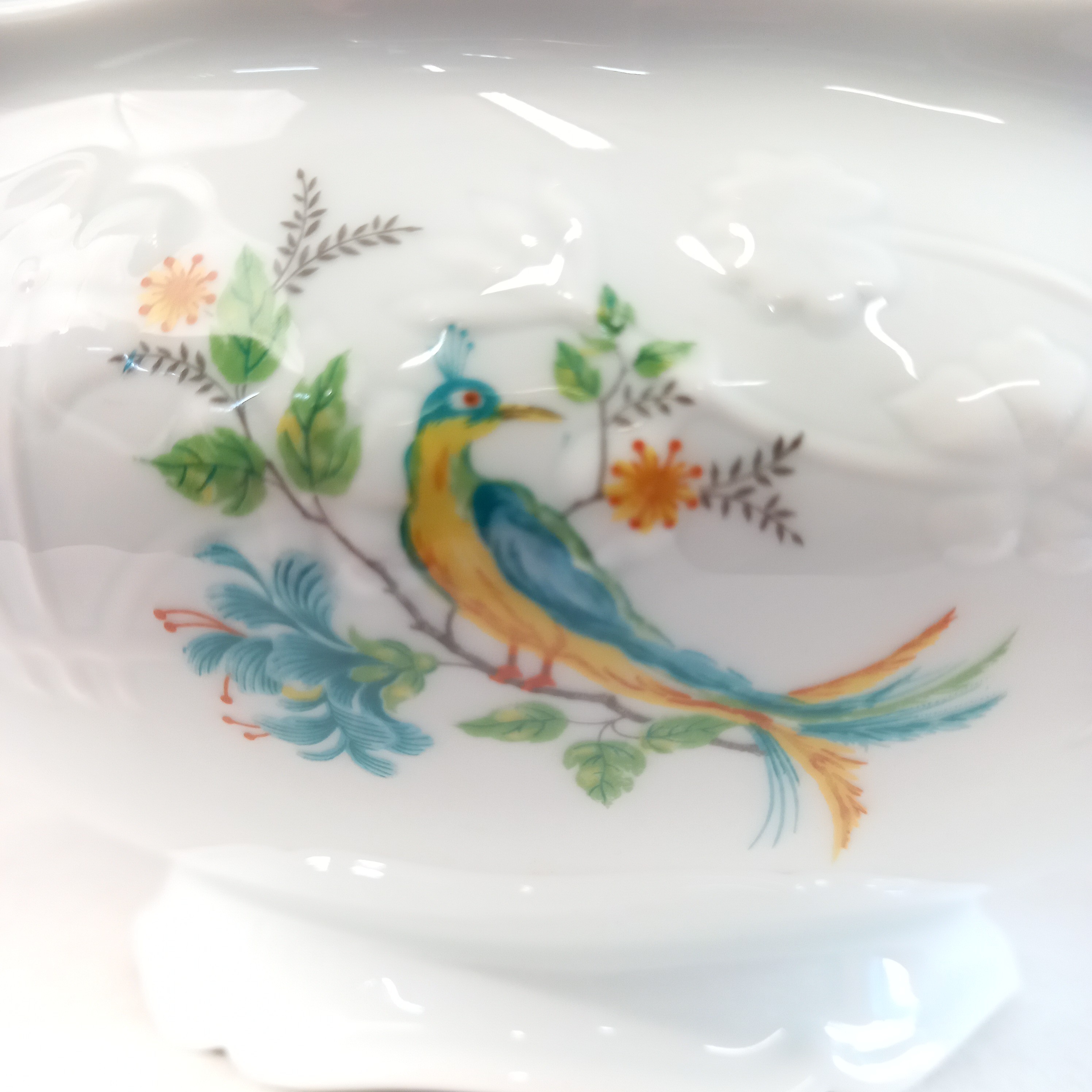 Voir photo 5 de Saladier en porcelaine de Sologne, motifs japonisants Saladier en porcelaine de Sologne, motifs japonisants Très bon état reconditionné photo 5