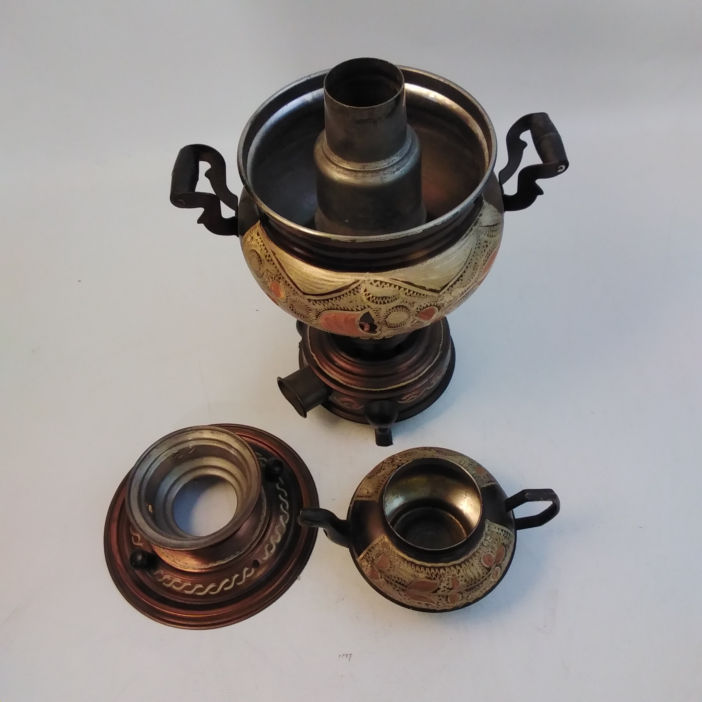 Voir photo 3 de Samovar turque en cuivre Samovar turque en cuivre État correct reconditionné photo 3