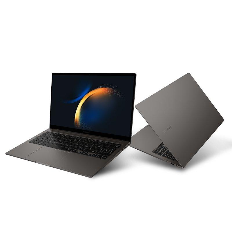 Samsung Galaxy Book3 15" Core i3 4.5 GHz - SSD 256 Go - 8 Go QWERTZ - Allemand Reconditionné Samsung reconditionné disponible sur Backmarket