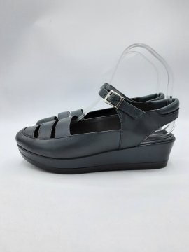 Sandales compensées ALIWELL vertes de seconde main Très bon état - 25,00 € Sandales compensées ALIWELL vertes de seconde main Très bon état N/A reconditionné disponible sur Claquettes Market