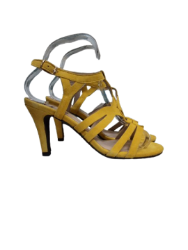 Sandales cuir jaune - Side By Side - T38 de seconde main - 30,00 € Sandales cuir jaune - Side By Side - T38 de seconde main reconditionné disponible sur Claquettes Market