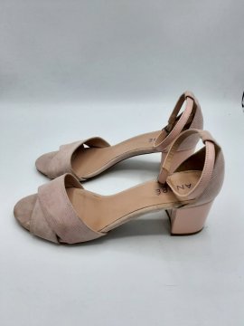 SANDALES TALON ANDRE ROSE POUDRE CUIR VELOURS DE SECONDE MAIN - 15,00 € SANDALES TALON ANDRE ROSE POUDRE CUIR VELOURS DE SECONDE MAIN reconditionné disponible sur Claquettes Market