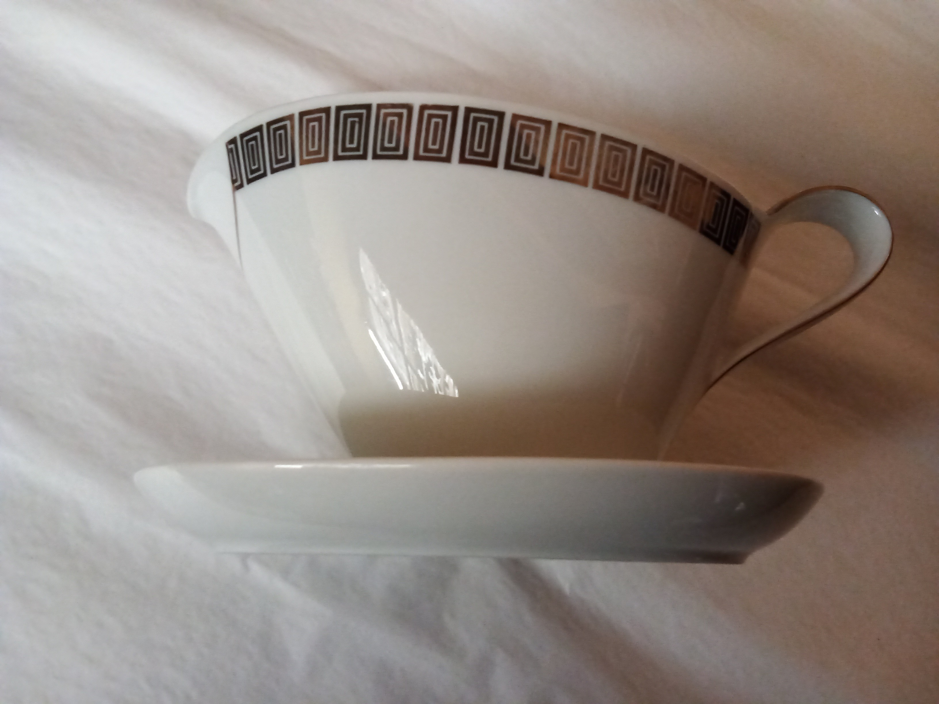 Voir photo 2 de Saucière en porcelaine de Bavière Saucière en porcelaine de Bavière Très bon état reconditionné photo 2