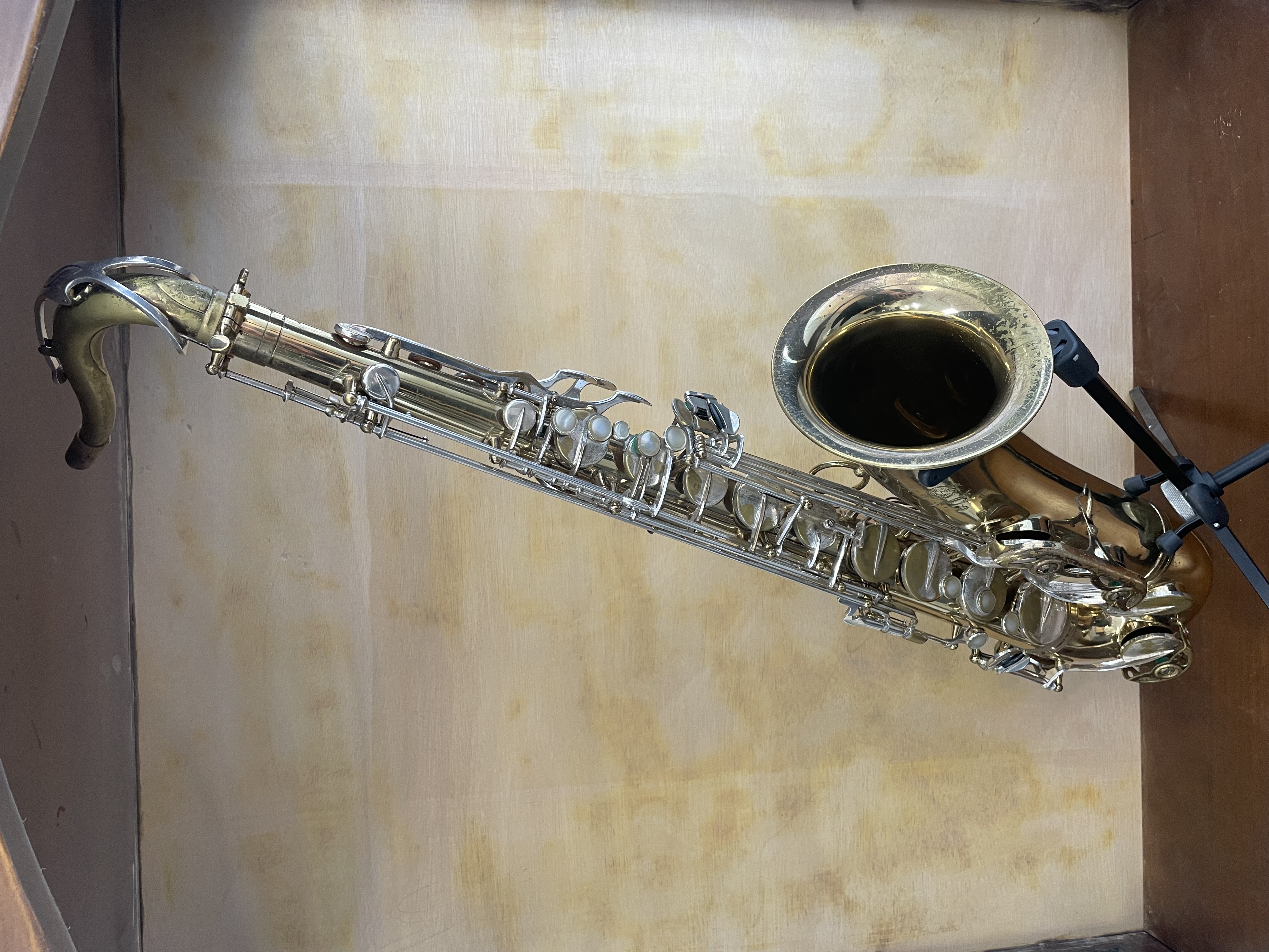 Saxophone ténor Selmer Mark VI État correct reconditionné disponible sur Zic Ethic