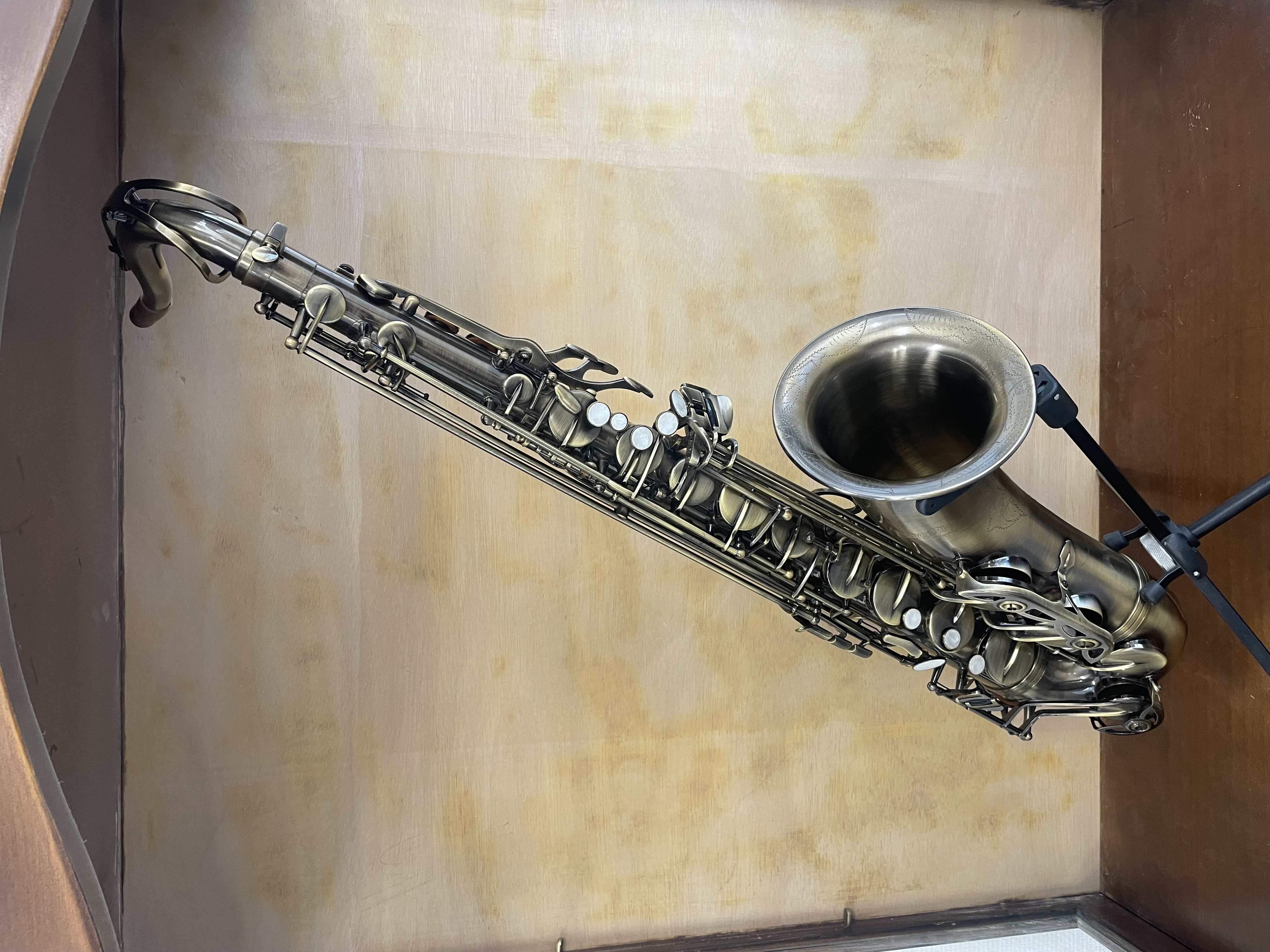 Saxophone ténor Stewart Ellis Très bon état reconditionné disponible sur Zic Ethic