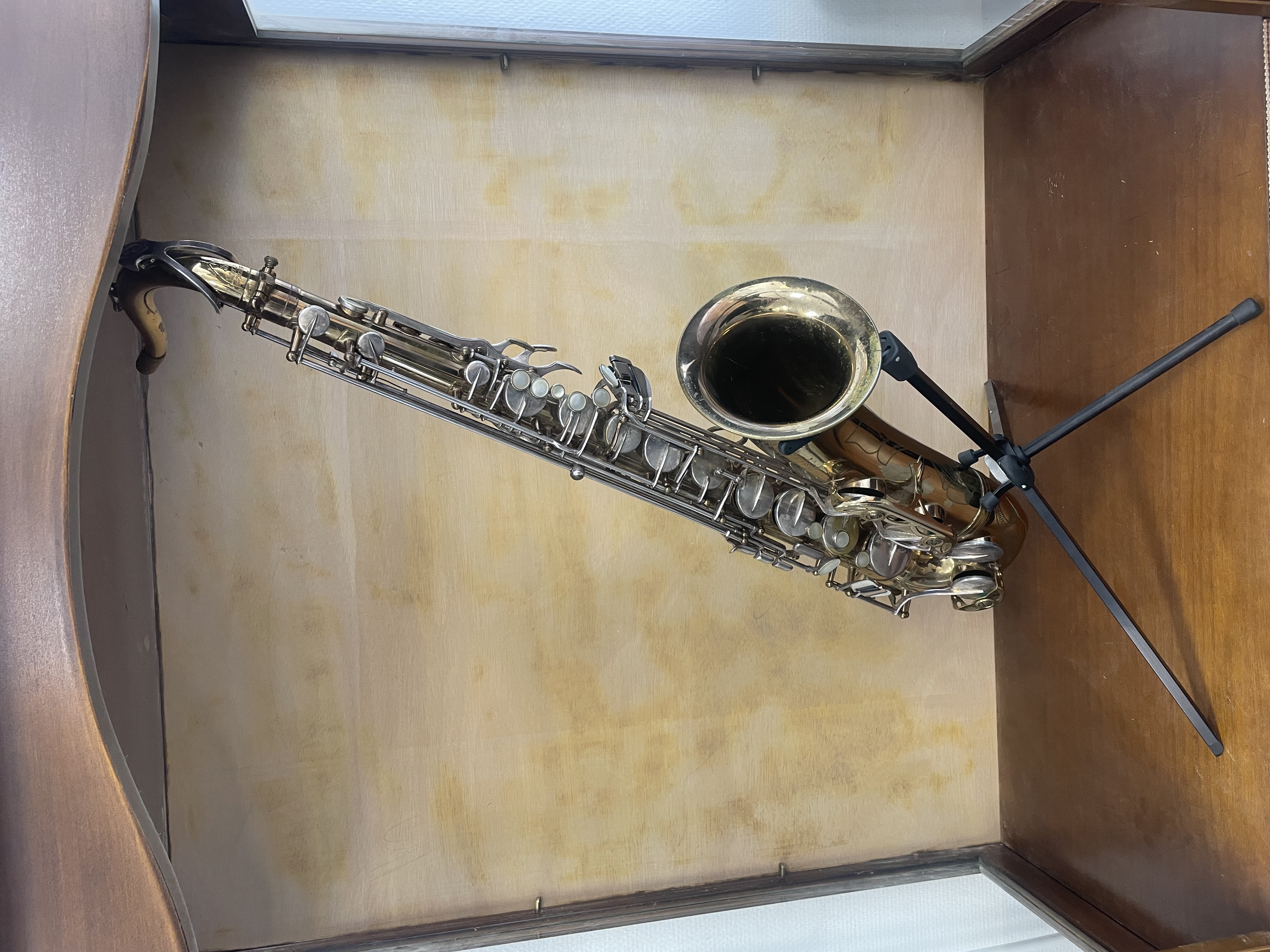 Saxophone ténor Super Action 80 État correct - 3100,00 € Saxophone ténor Super Action 80 État correct reconditionné disponible sur Zic Ethic