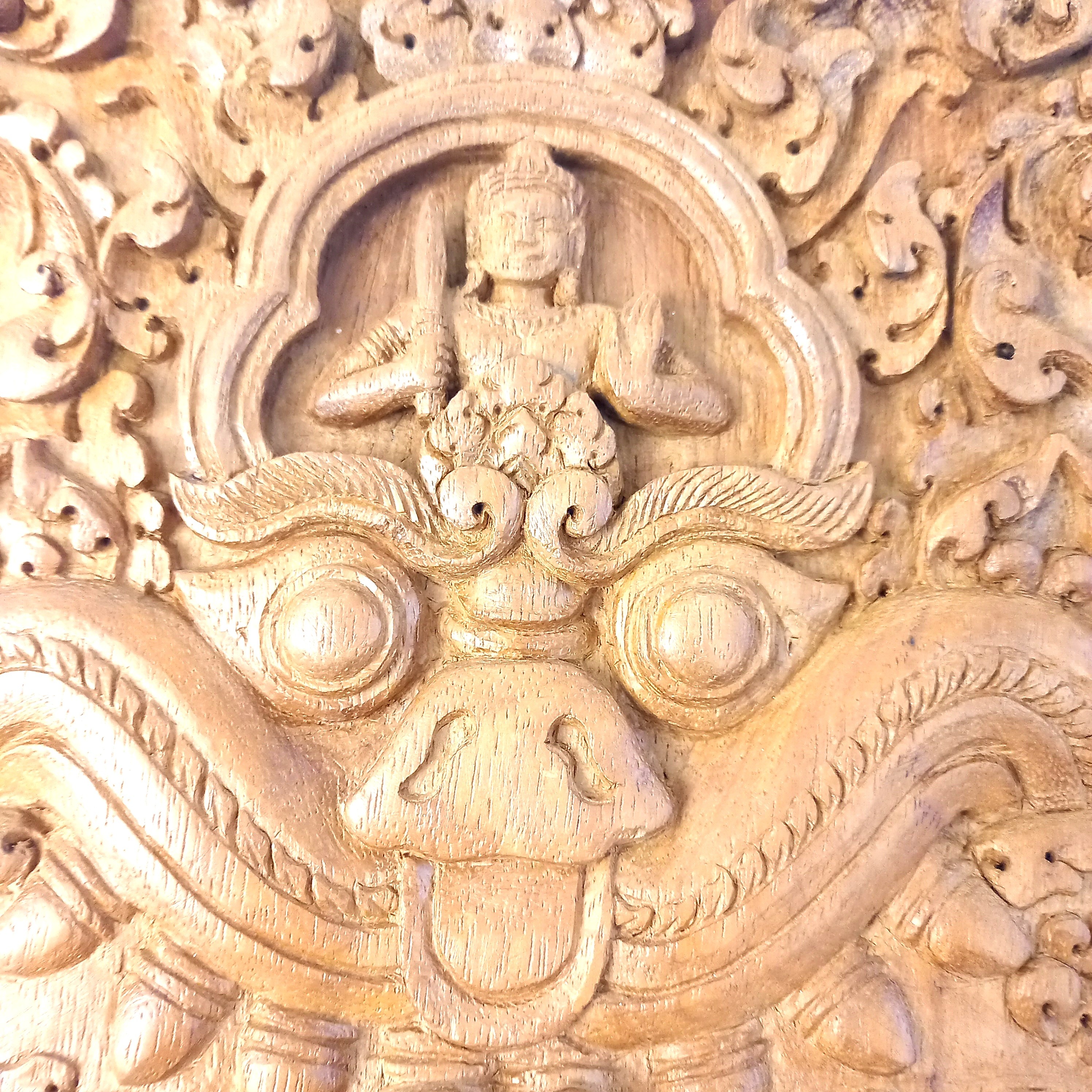 Voir photo 5 de Sculpture art Cambodgien sur plaque de teck Sculpture art Cambodgien sur plaque de teck Très bon état reconditionné photo 5