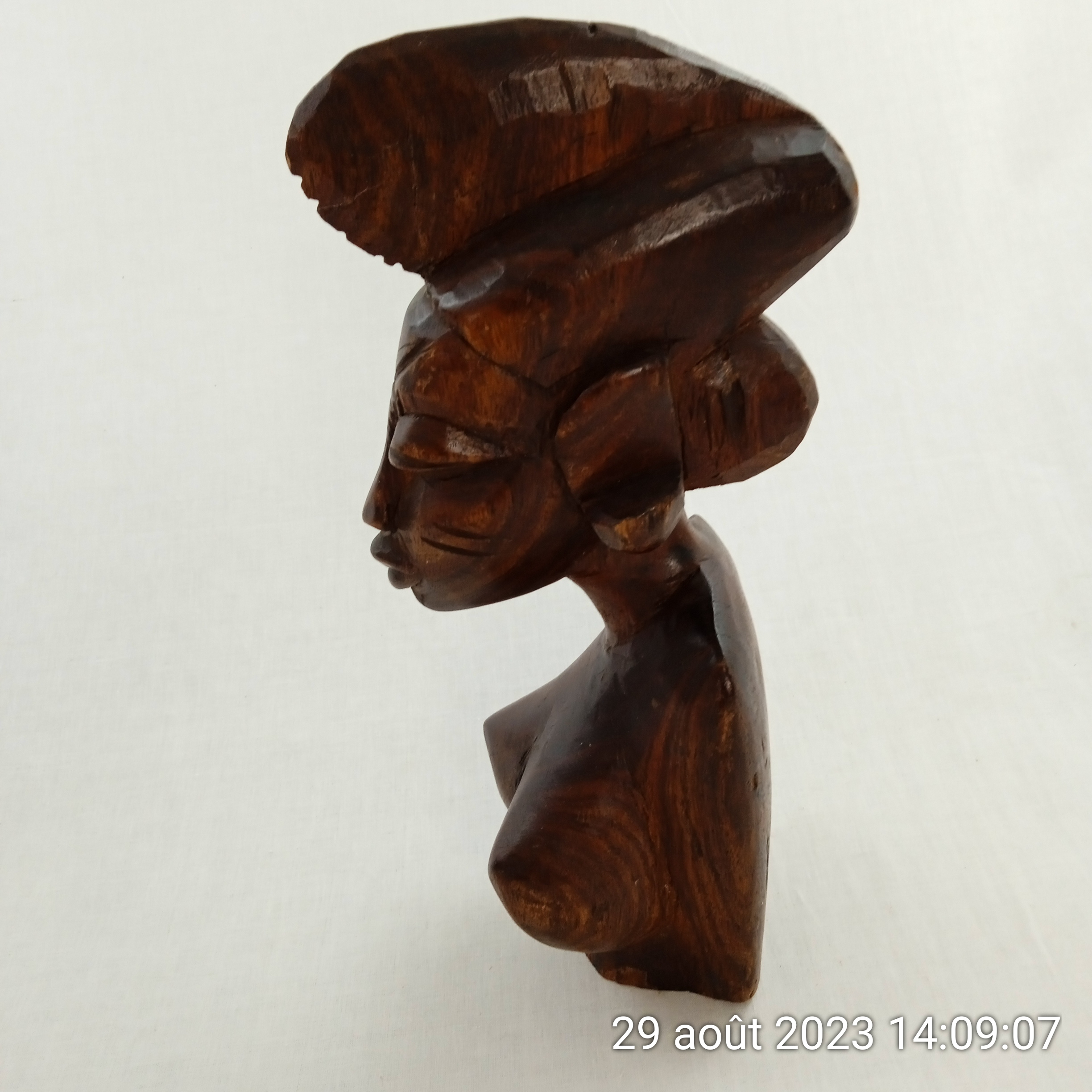 Voir photo 3 de Sculpture buste de femme en bois ébène art Africain Sculpture buste de femme en bois ébène art Africain Très bon état reconditionné photo 3